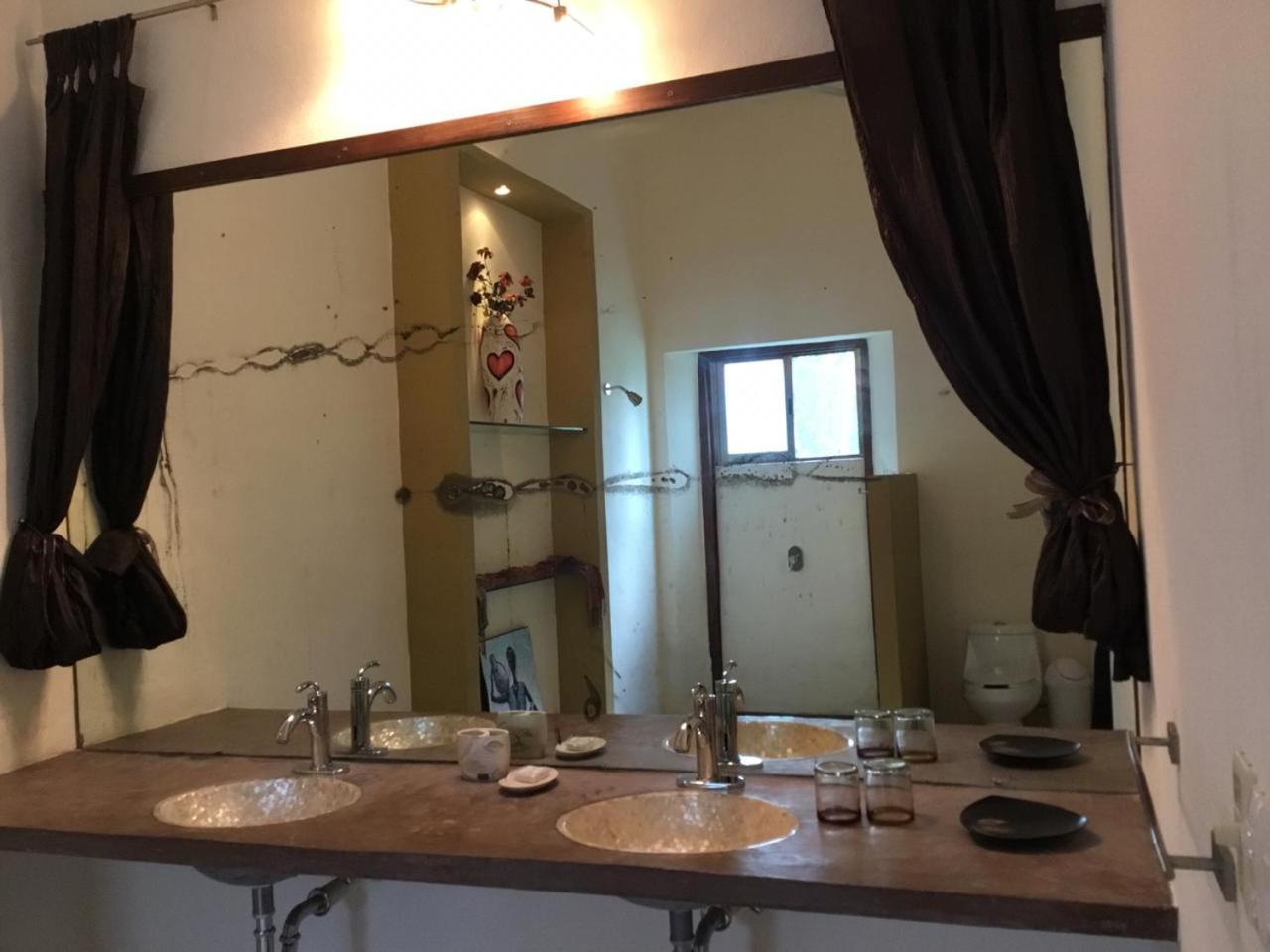 Deluxe  Room with 2-Double Beds photo 2