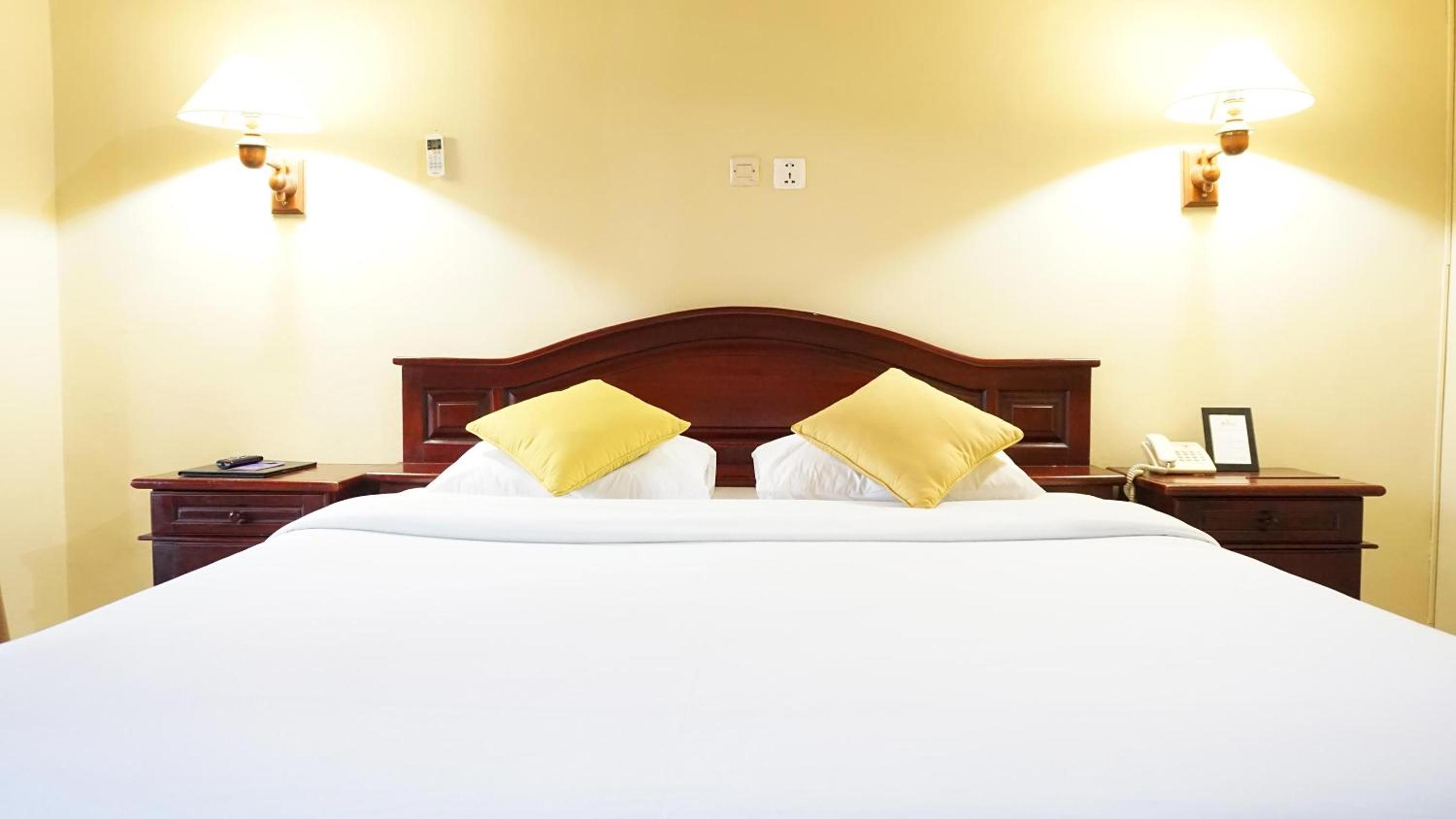 Deluxe Double Room - Photo 7