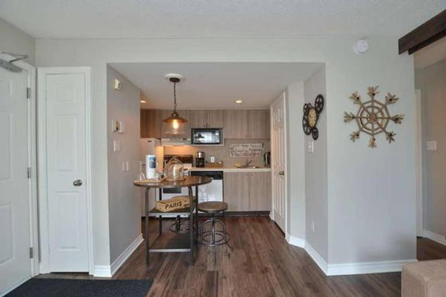 Apartment photo 3