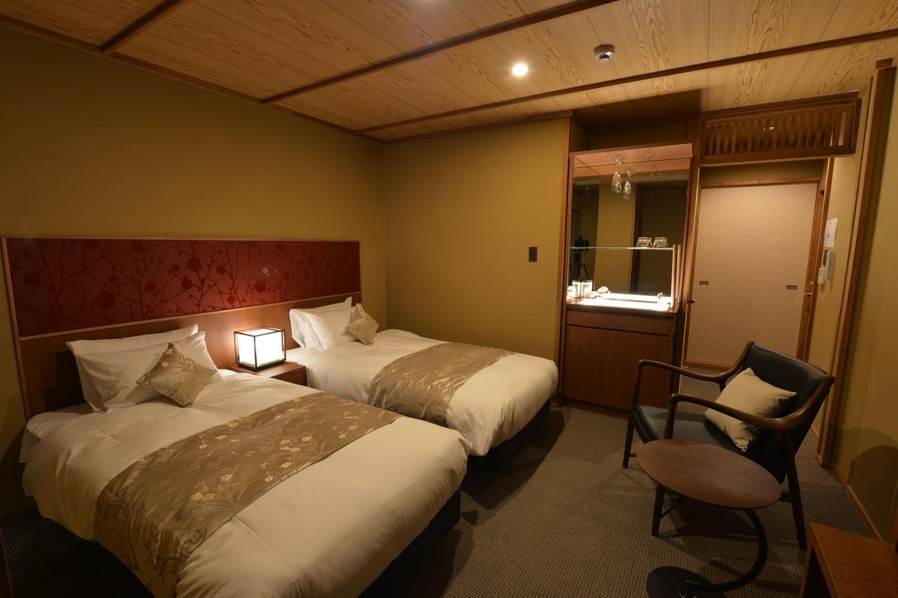 Economy Twin Room
