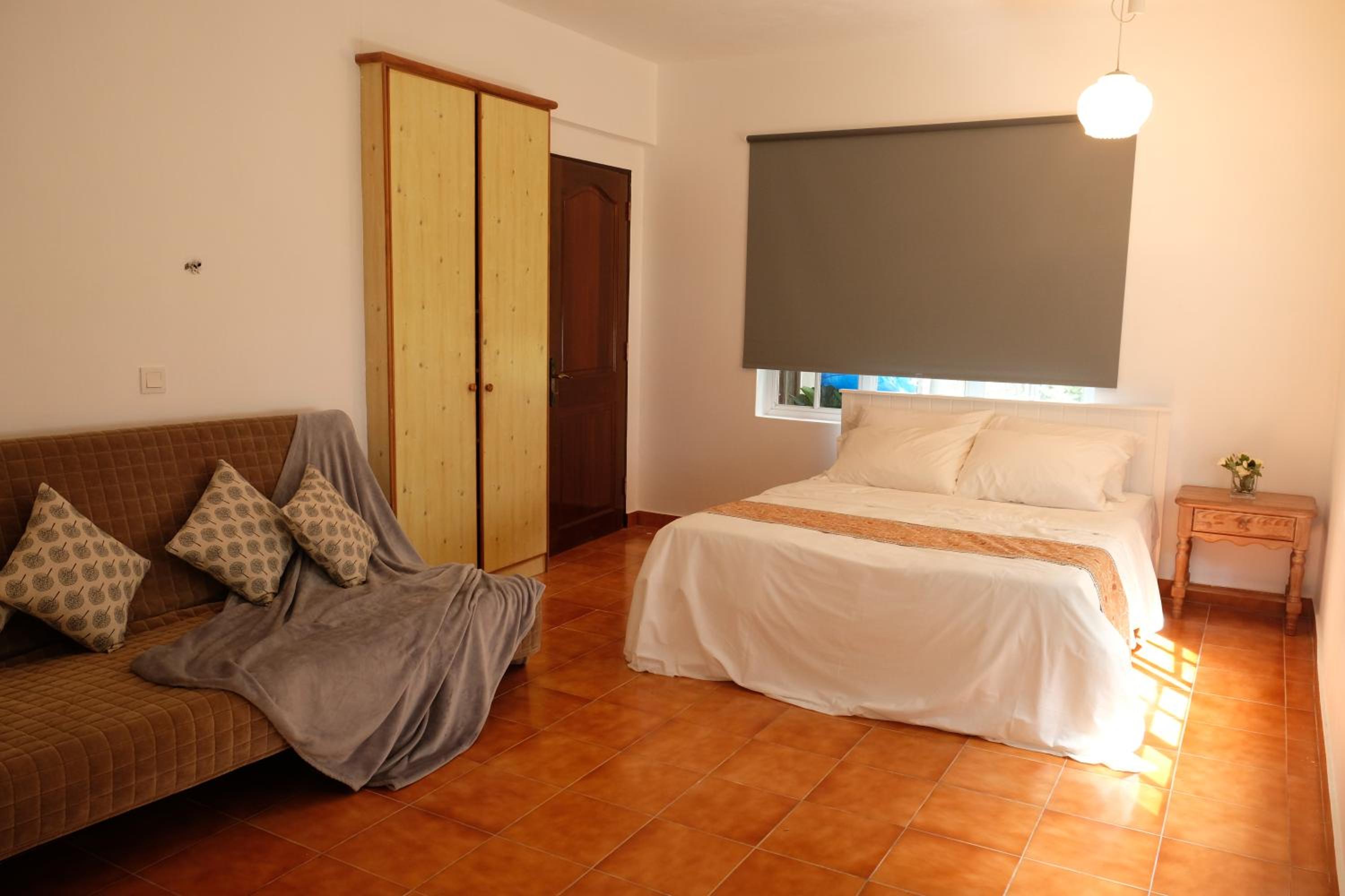 Deluxe Room (2 Adults + 1 Child) photo 2