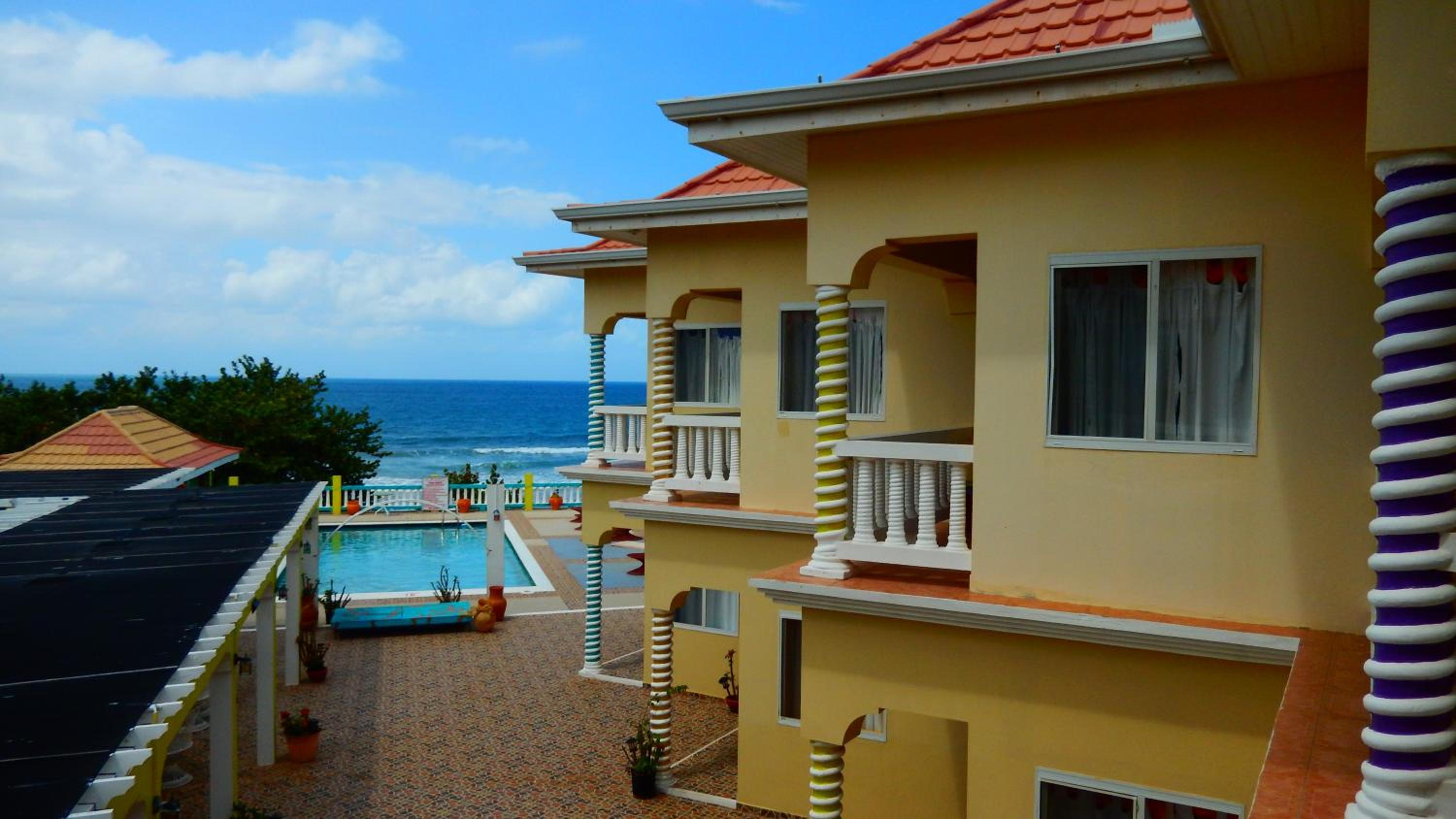 Deluxe Double Room with Balcony and Sea View photo 3