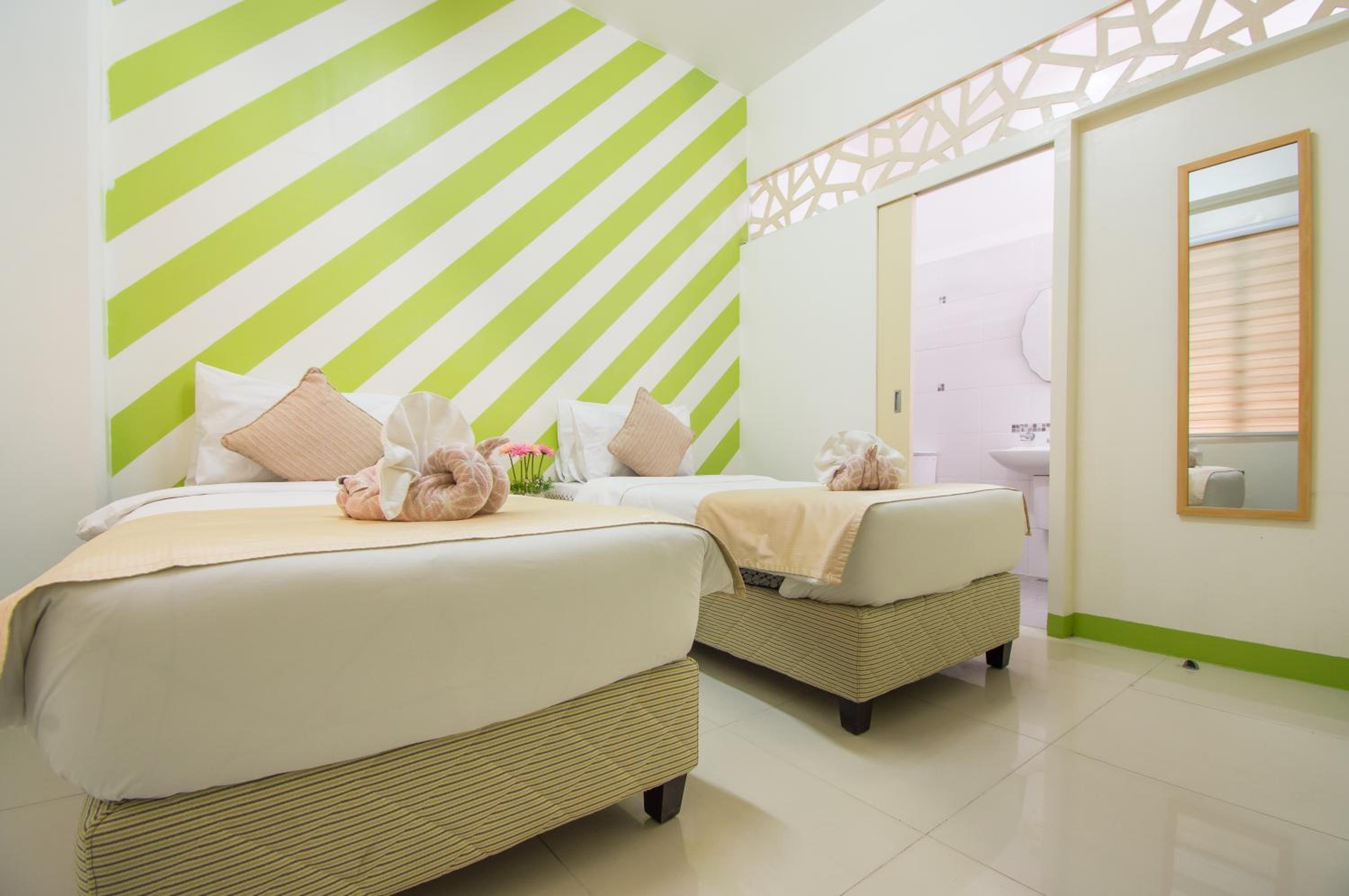 Twin Room - Photo 4