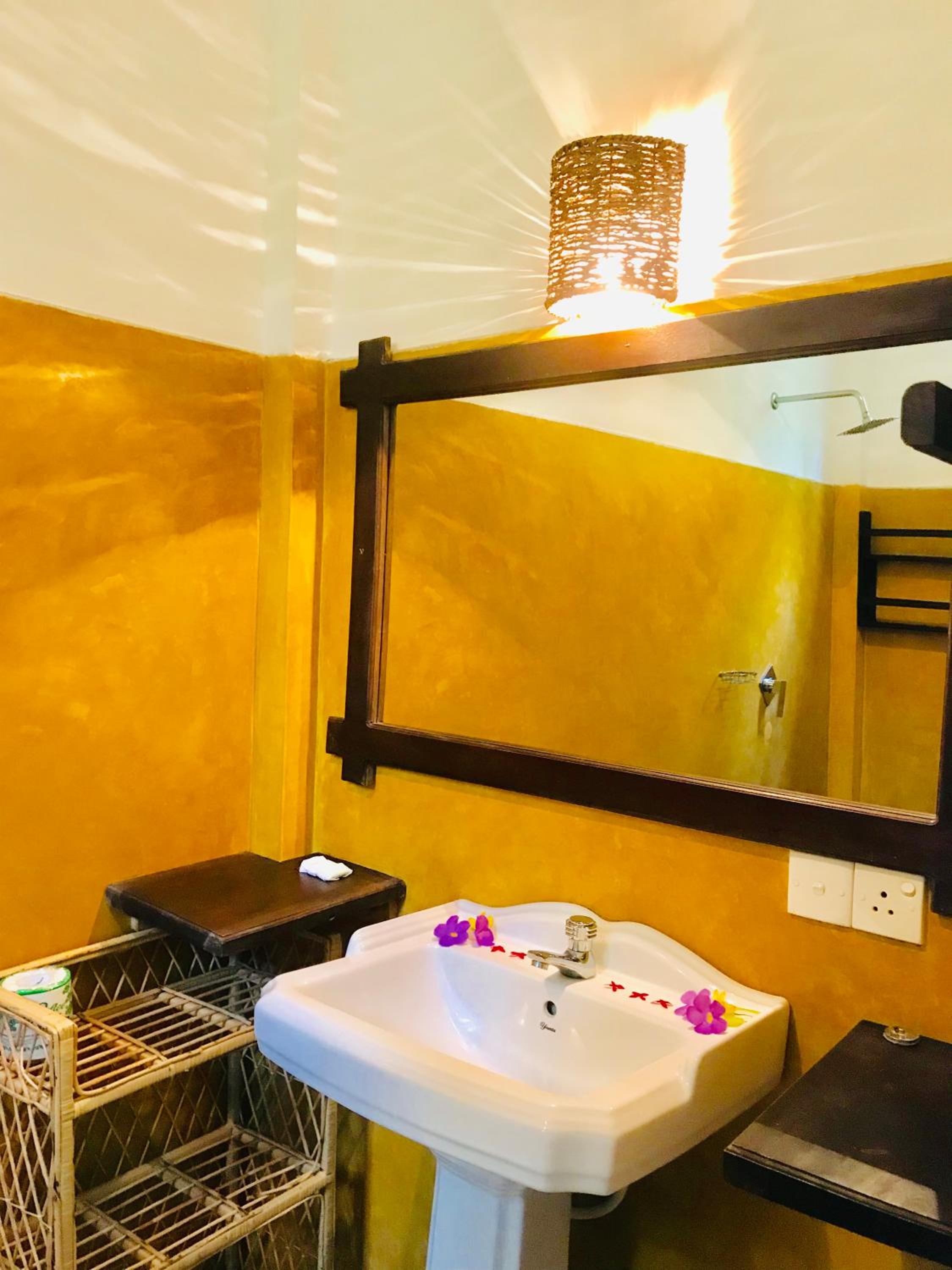 Superior Double Room with Lake View photo 2