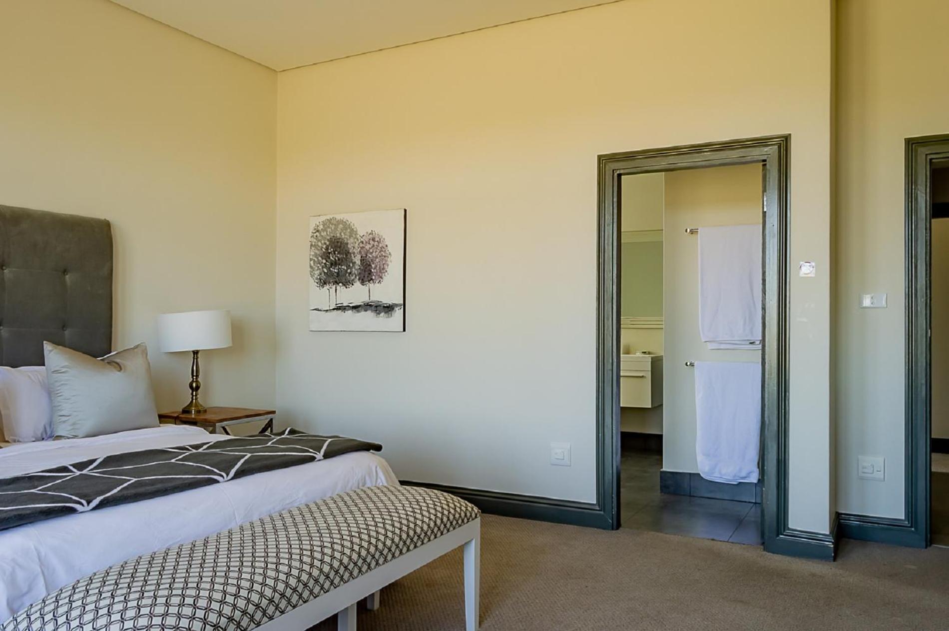 Twin/Double Room photo 1