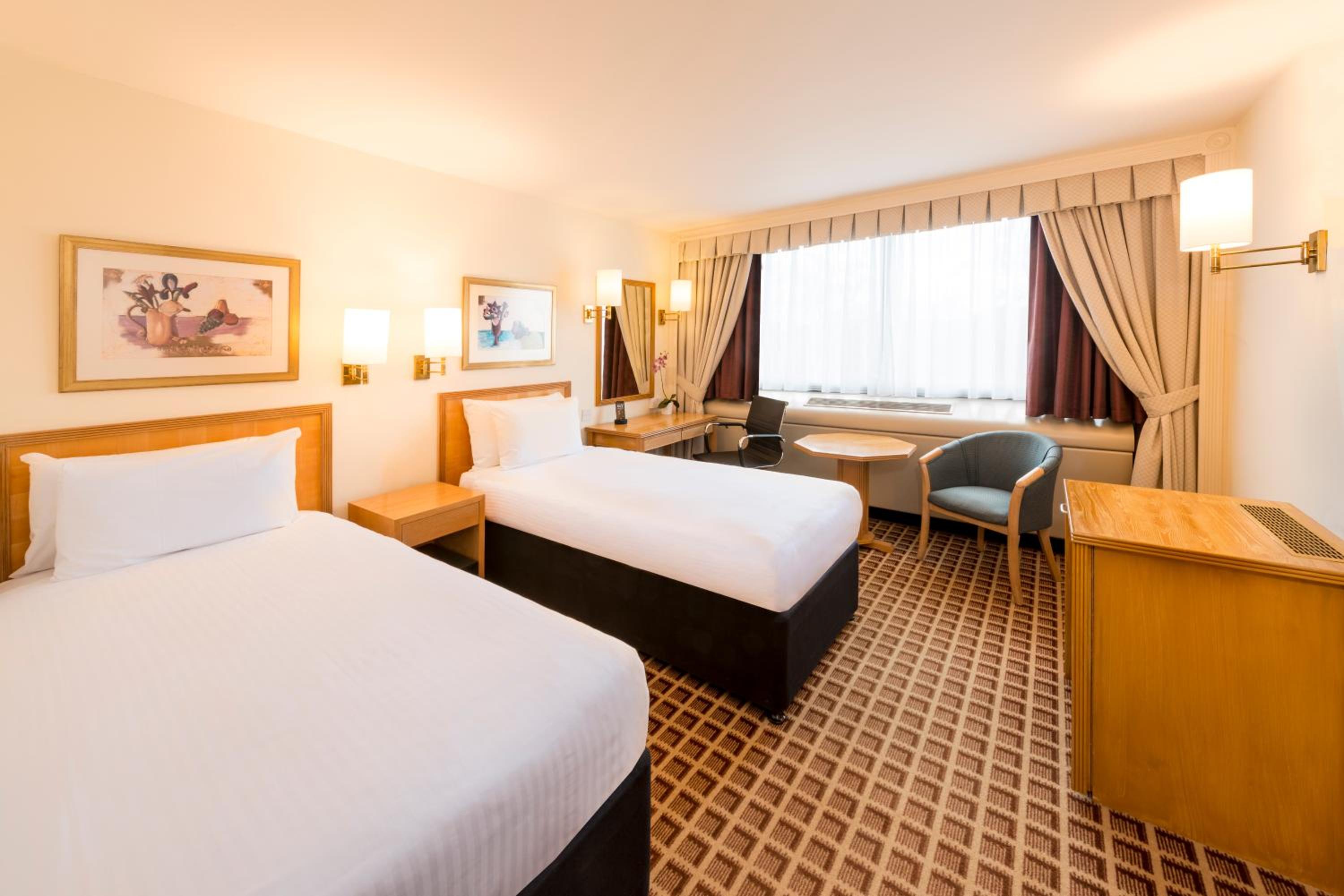 Standard Twin Room photo 1