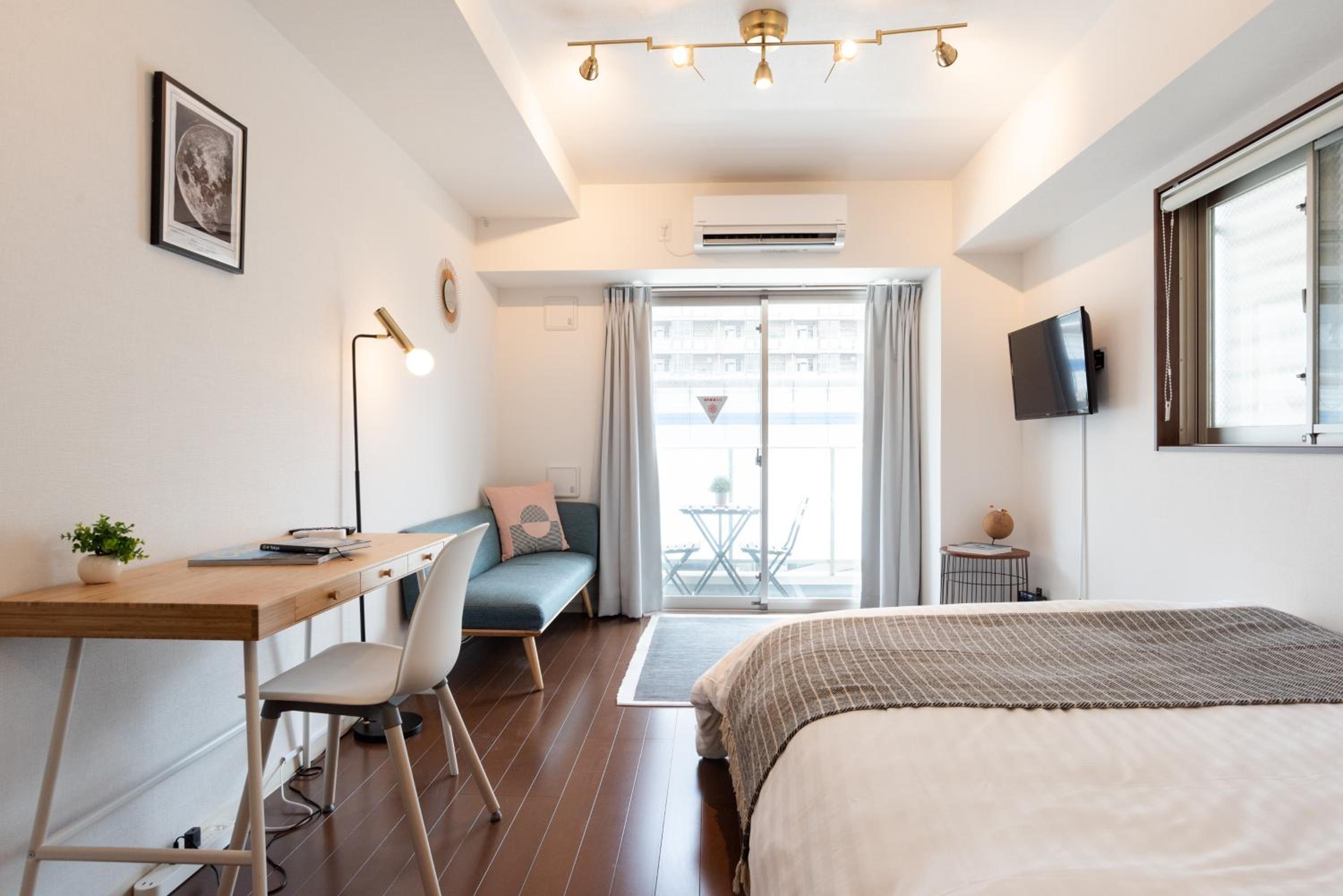 Studio Apartment photo 2