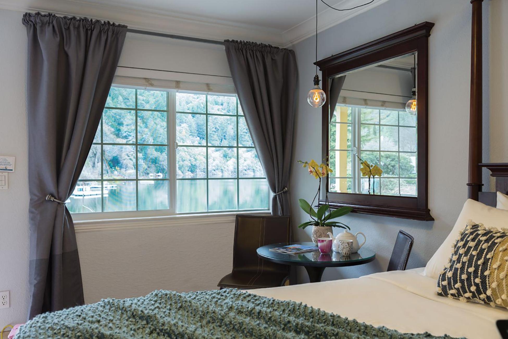 Queen Room with Spa Bath photo 1