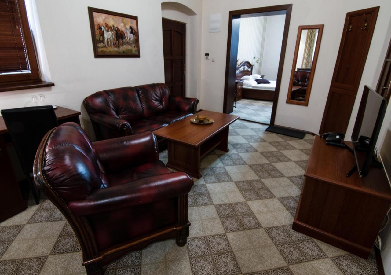 Deluxe Suite photo 2