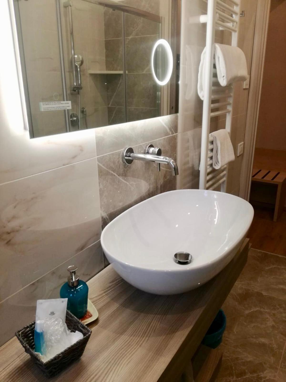 Superior Double Room - Photo 6