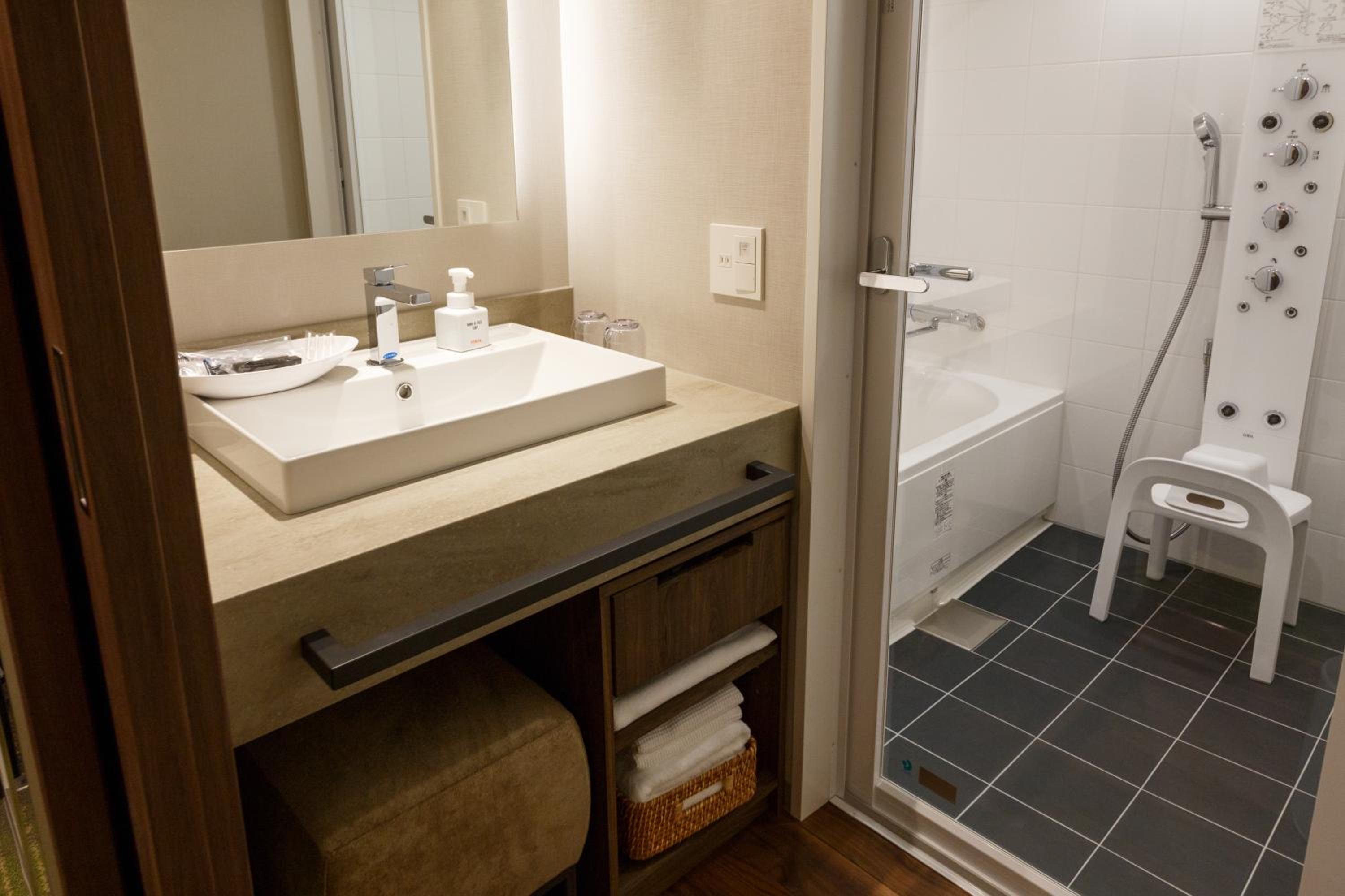 Superior Twin Room - Photo 3