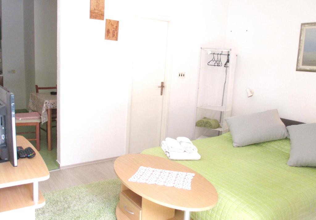 Studio with Sea View
