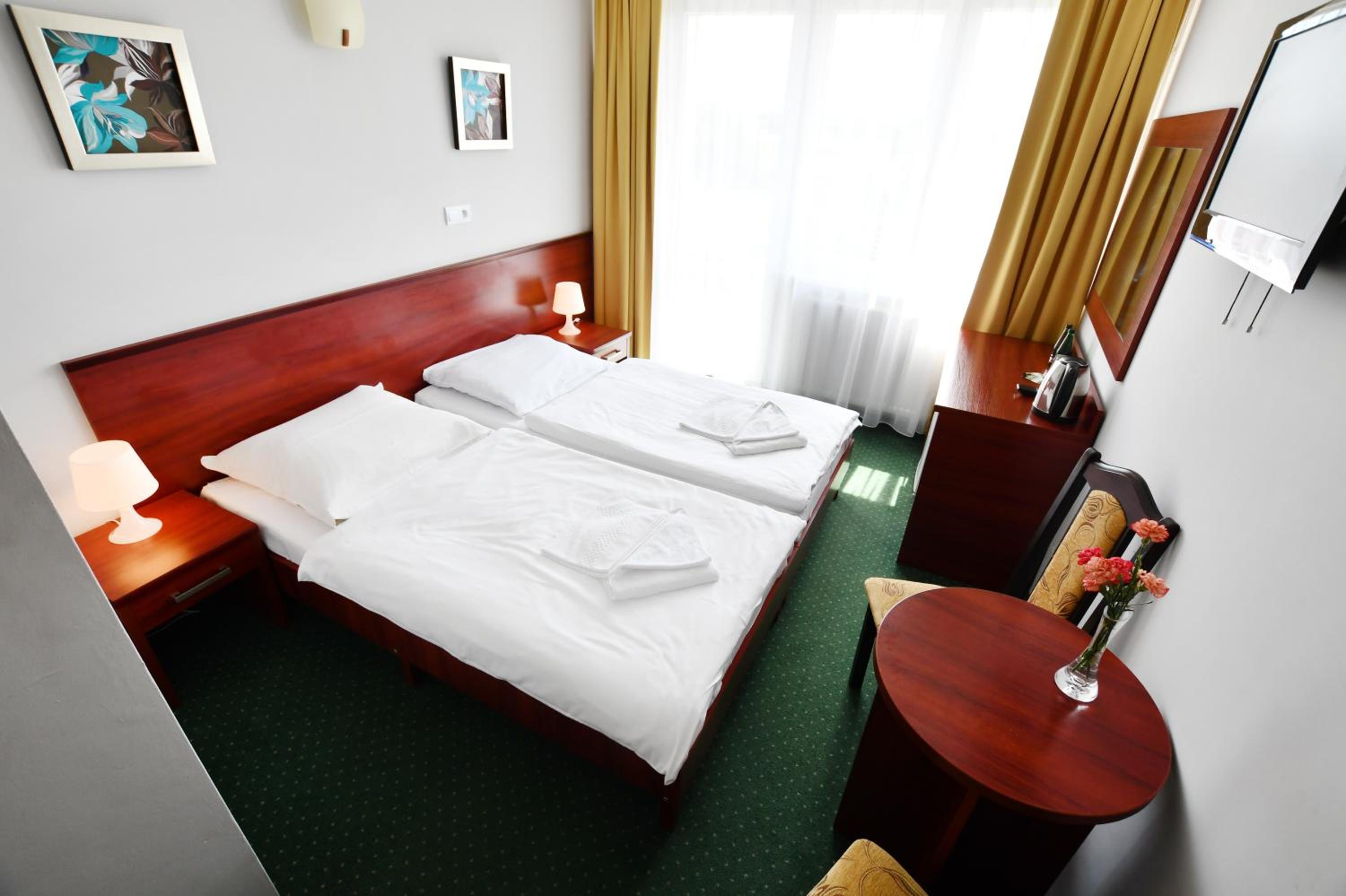 Double or Twin Room - Photo 1