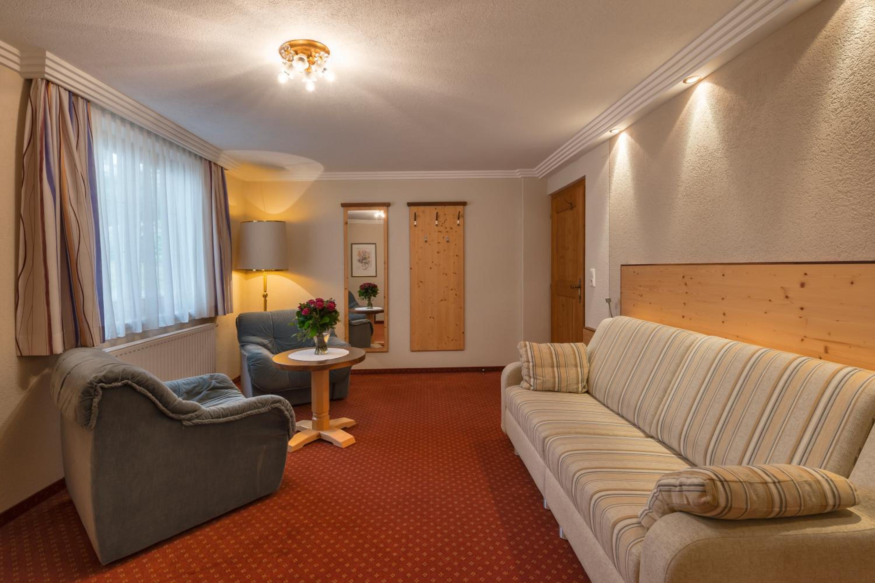 Deluxe Apartment