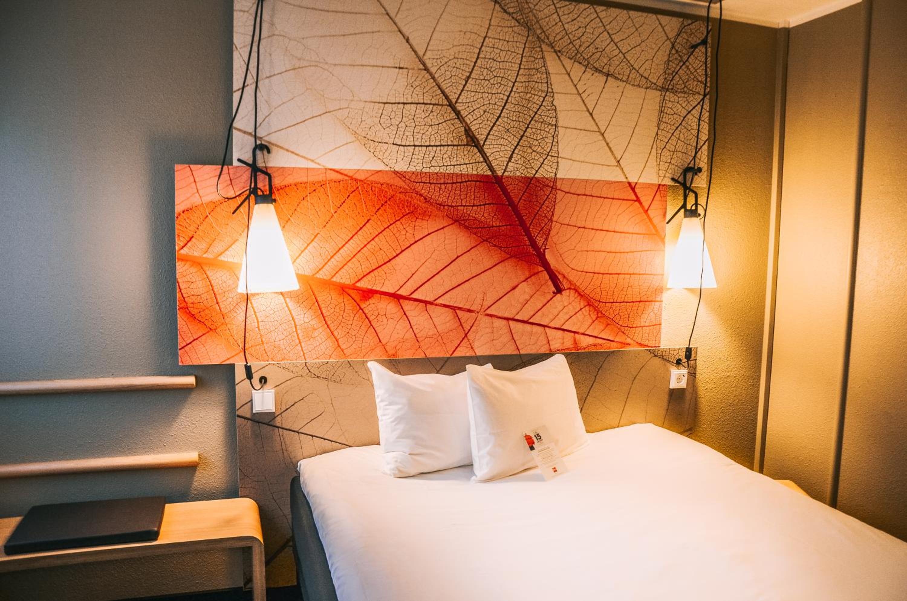 Standard Double or Twin Room - Photo 11