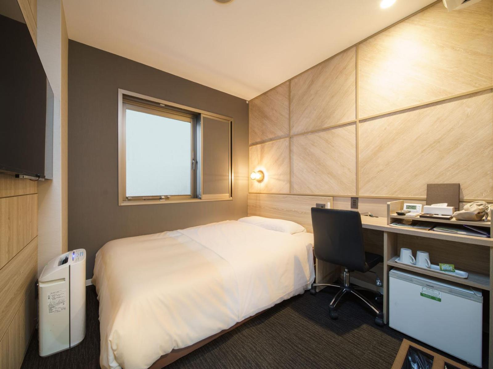 Single Room - Non-Smoking