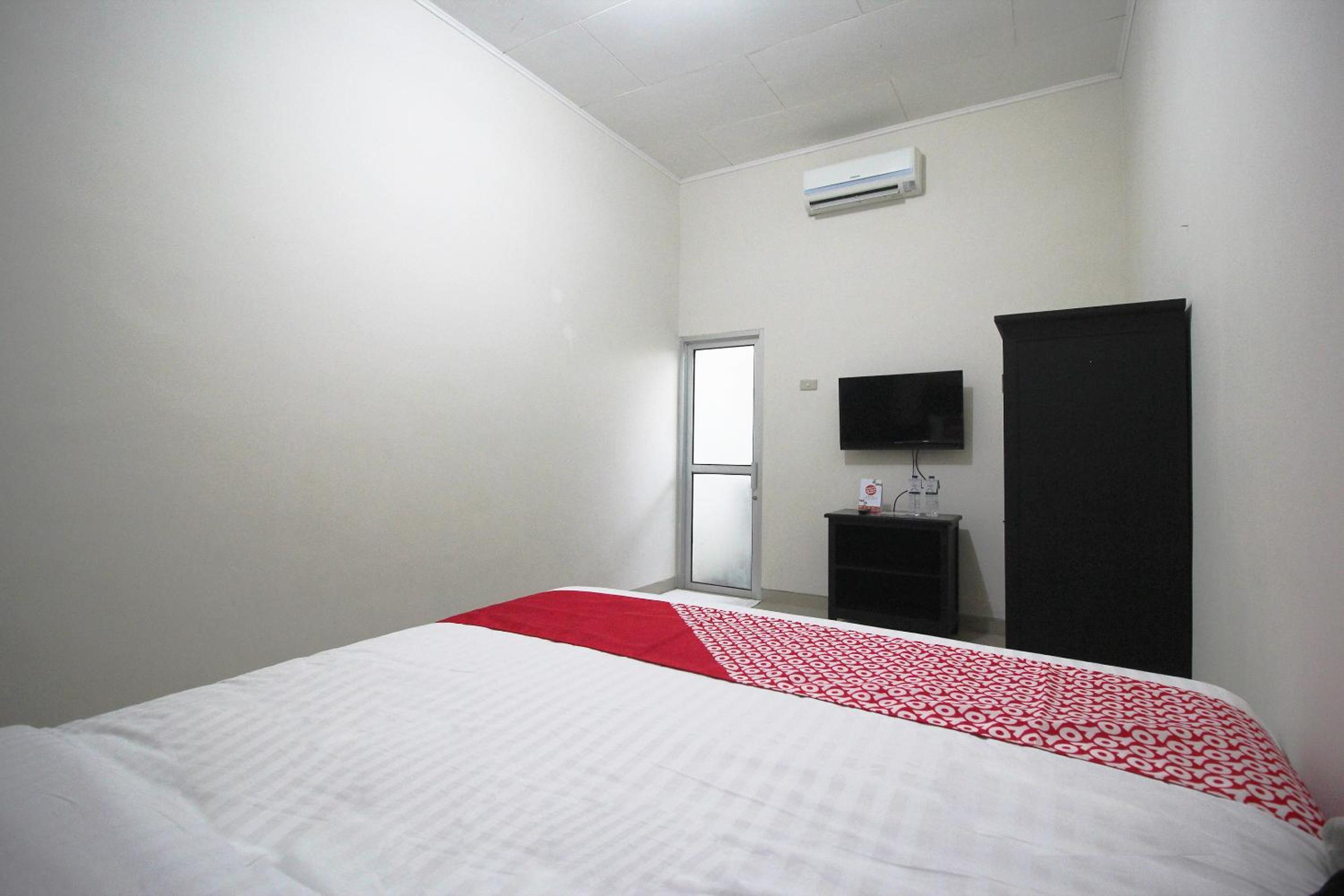 Standard Double Room - Photo 5