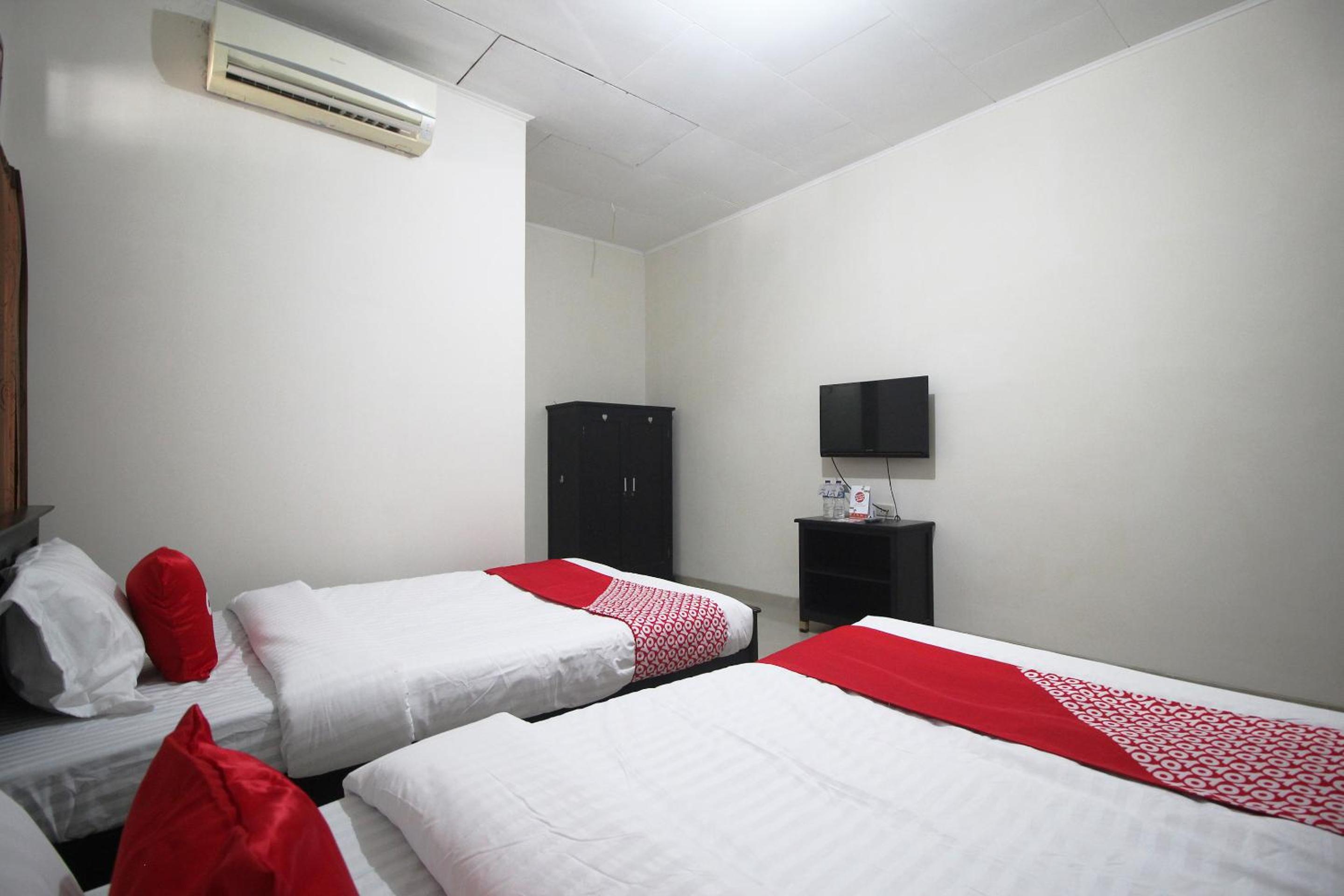 Standard Twin Room - Photo 3