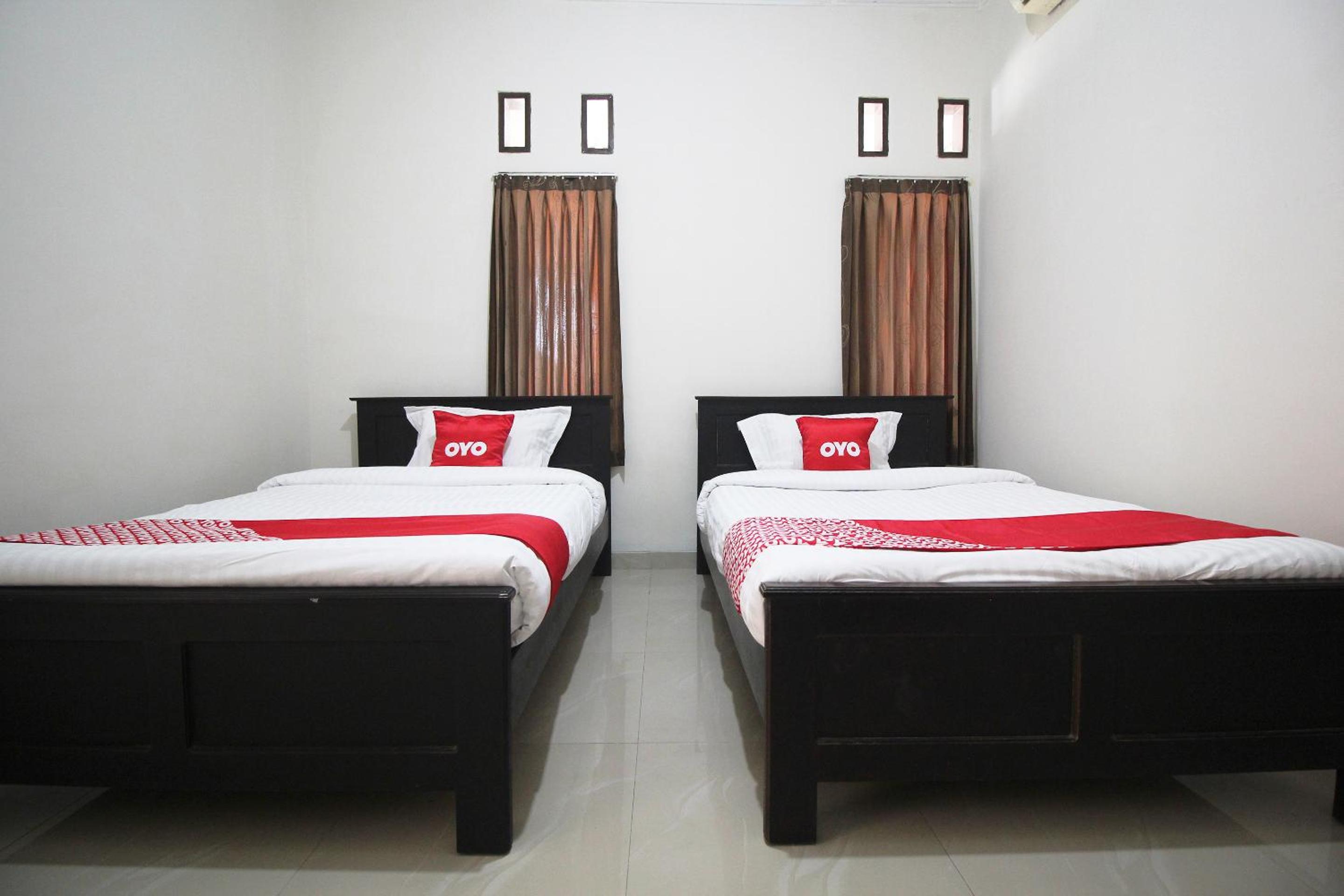 Standard Twin Room - Photo 1