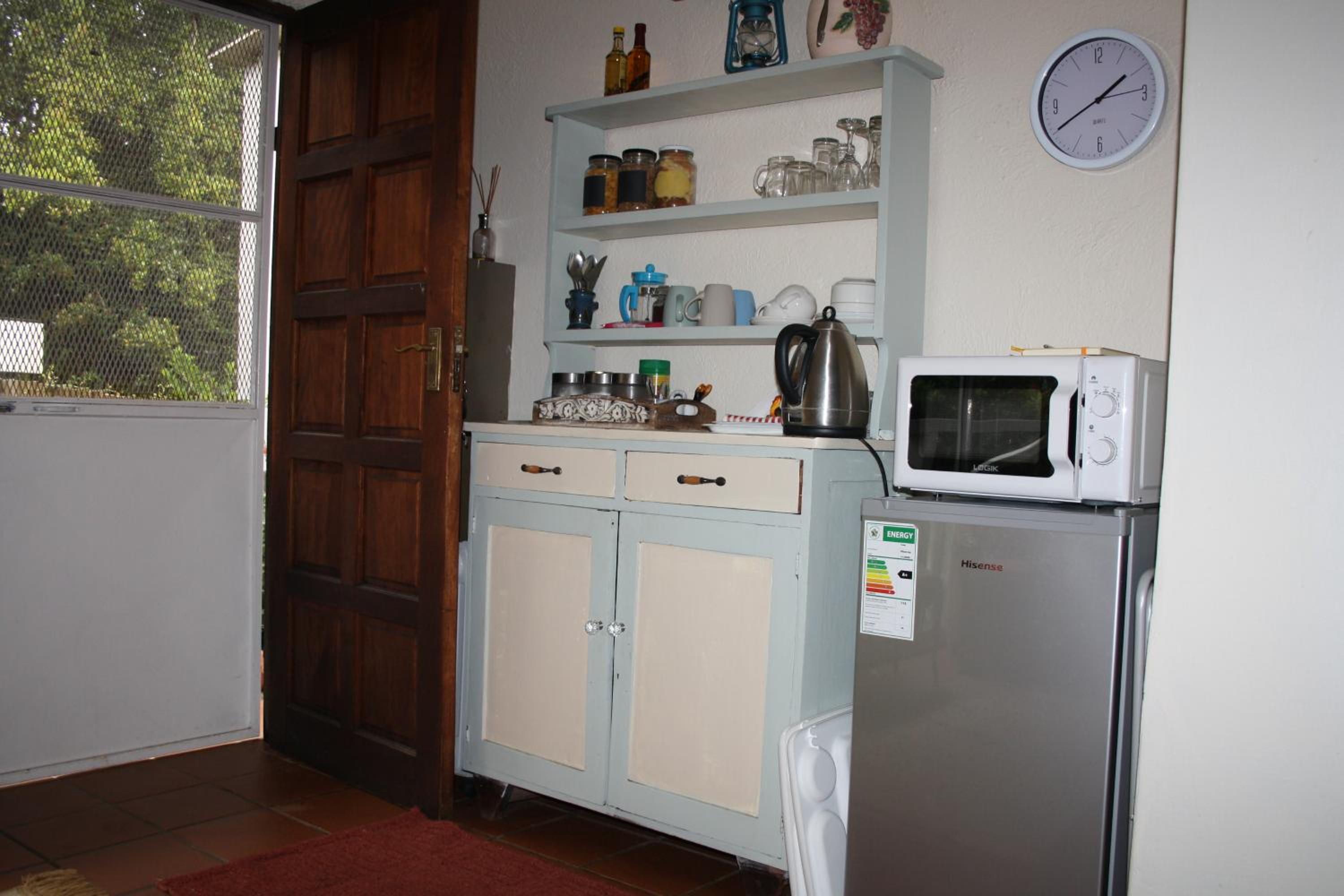 Double Room with Private Bathroom - Photo 23