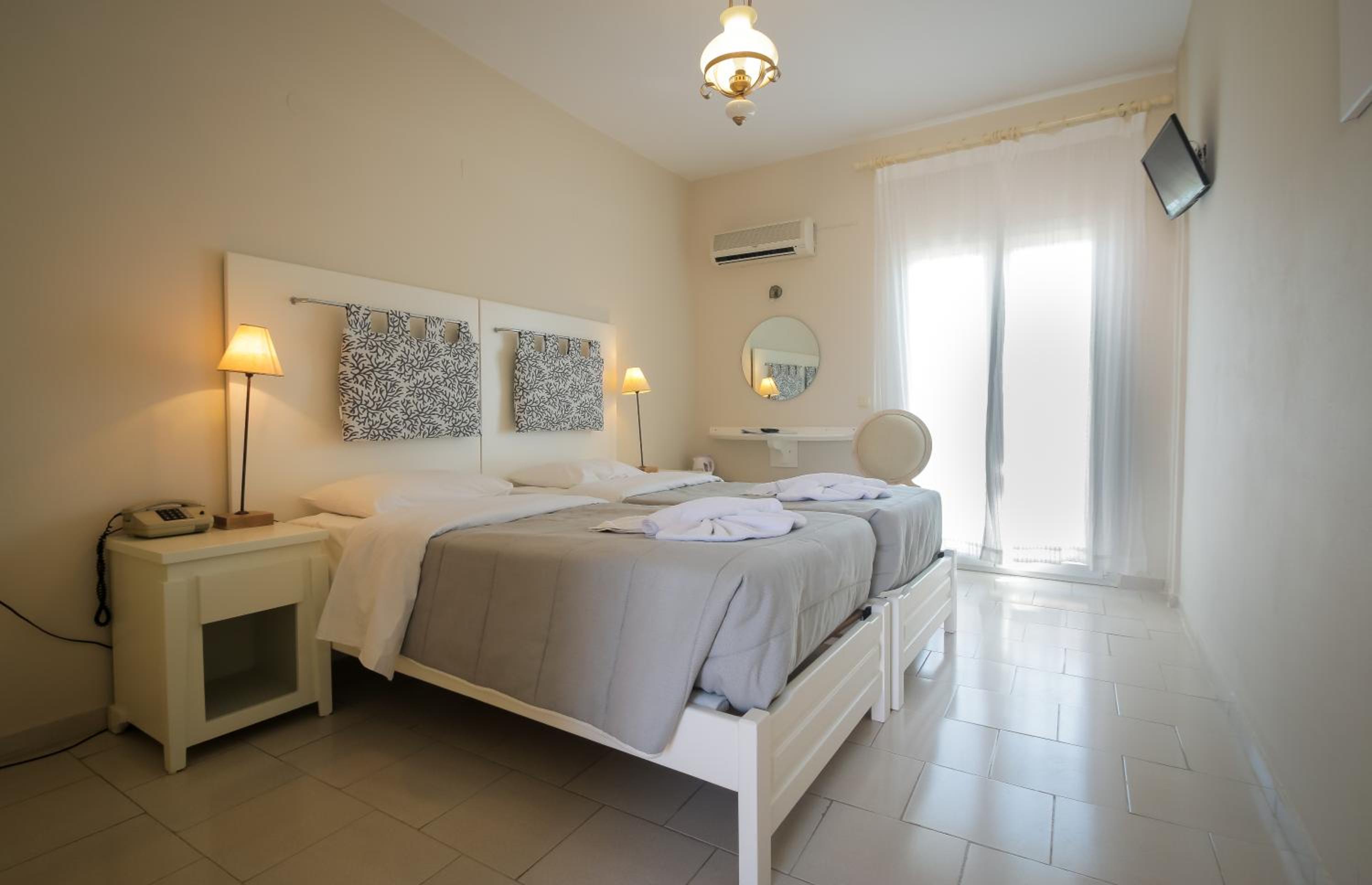 Double Room - Photo 1