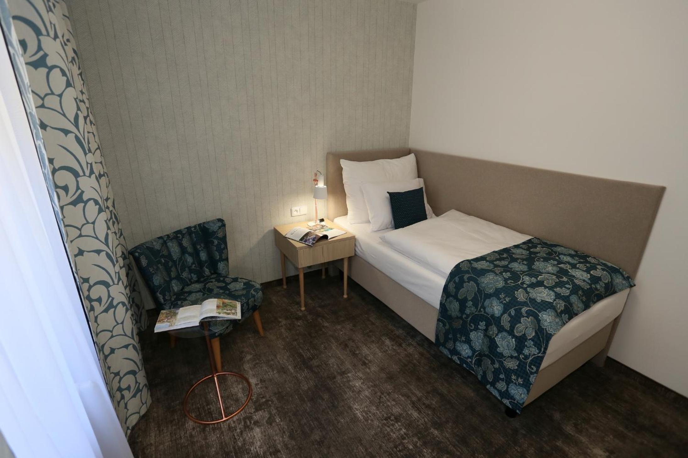 Budget Single Room