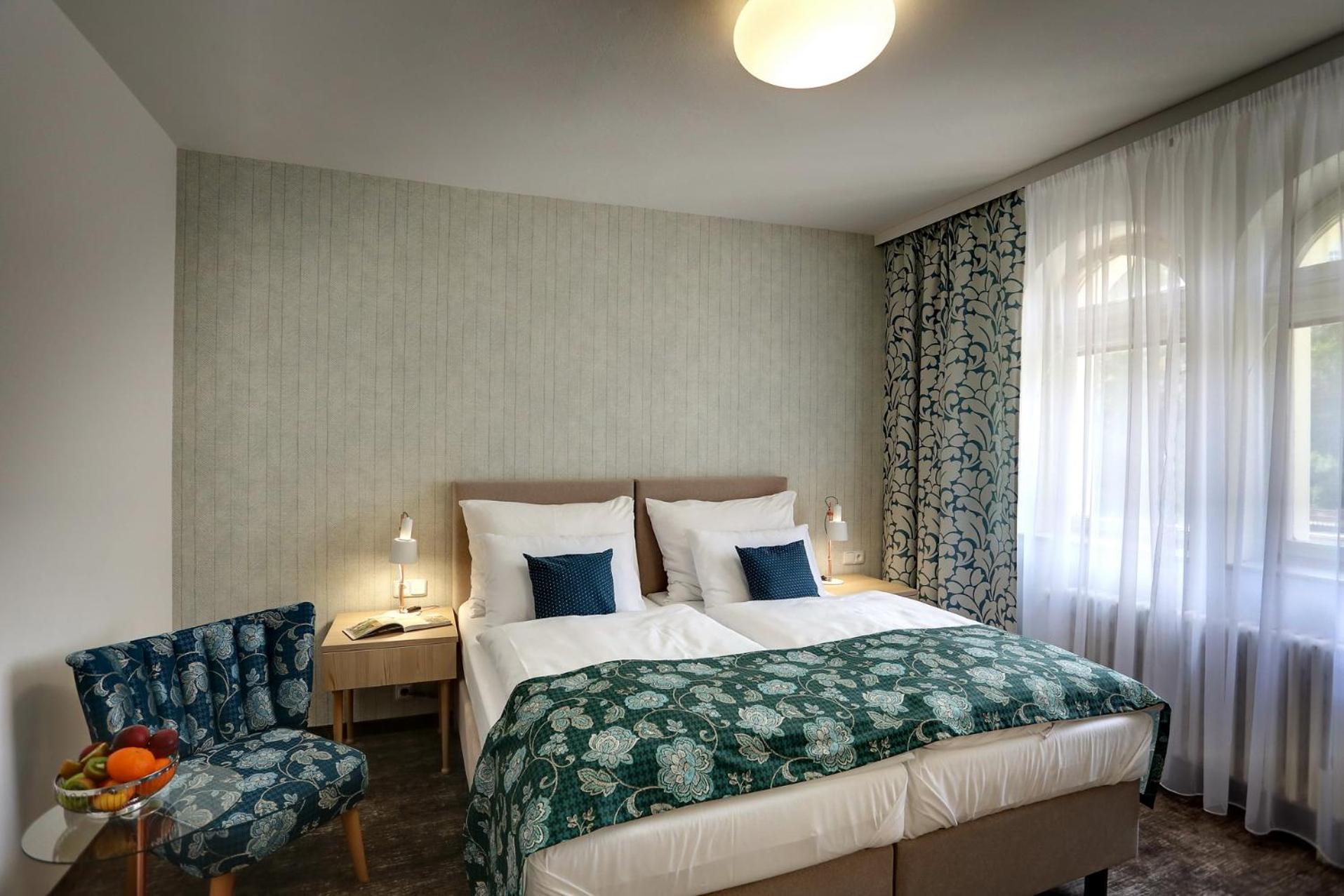 Budget Twin Room photo 3