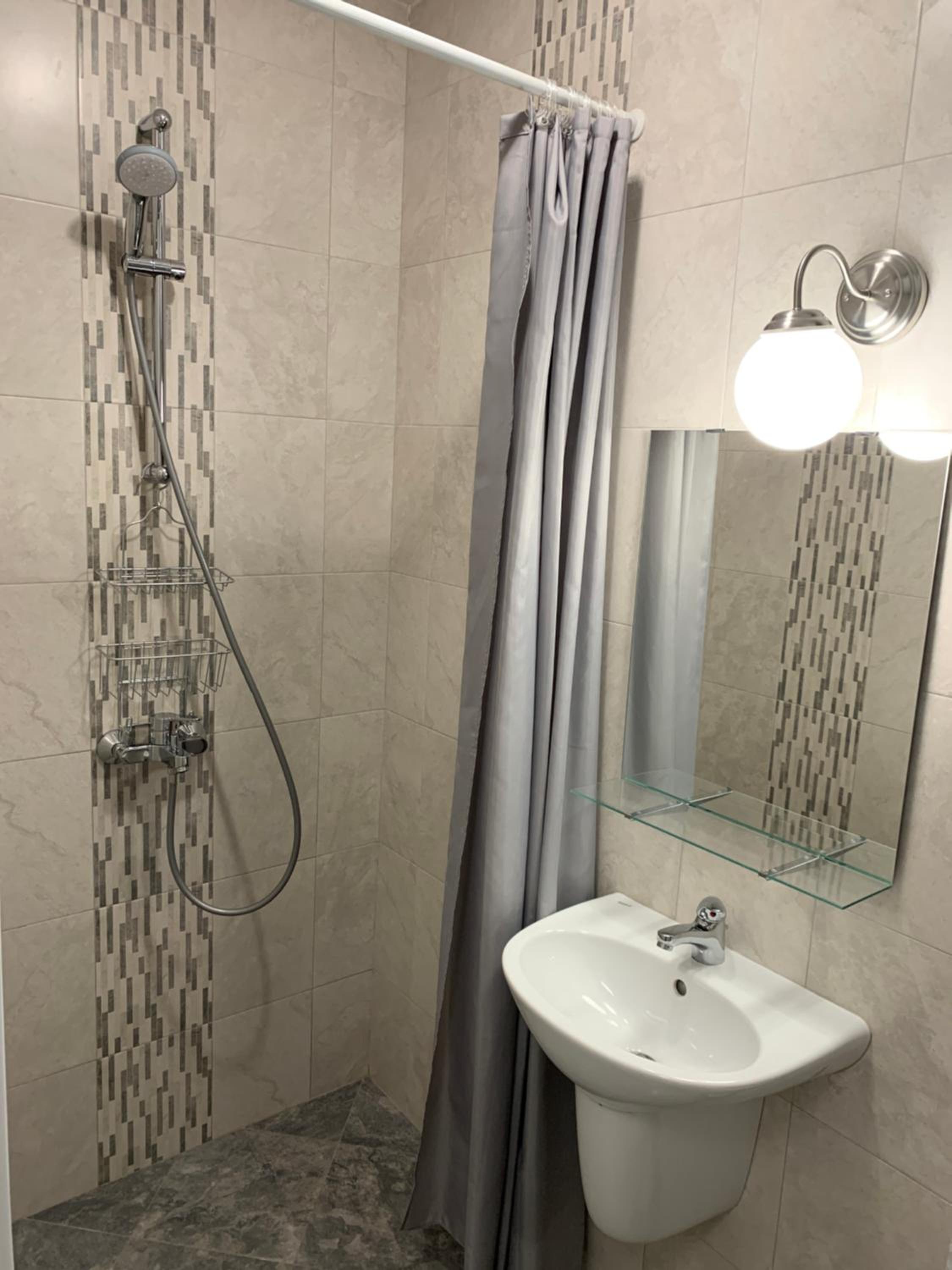 One-Bedroom Apartment - Photo 20