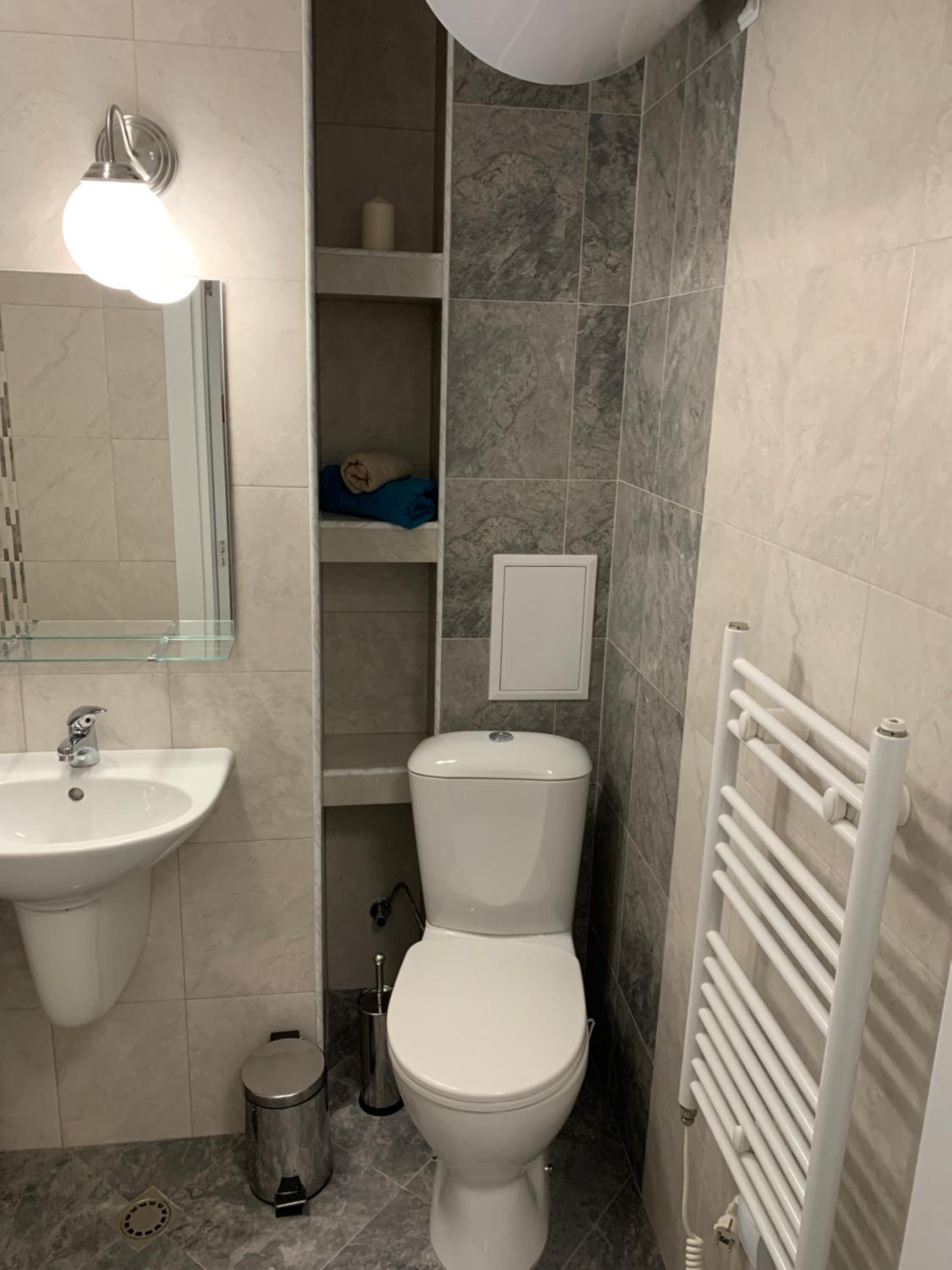 One-Bedroom Apartment - Photo 22