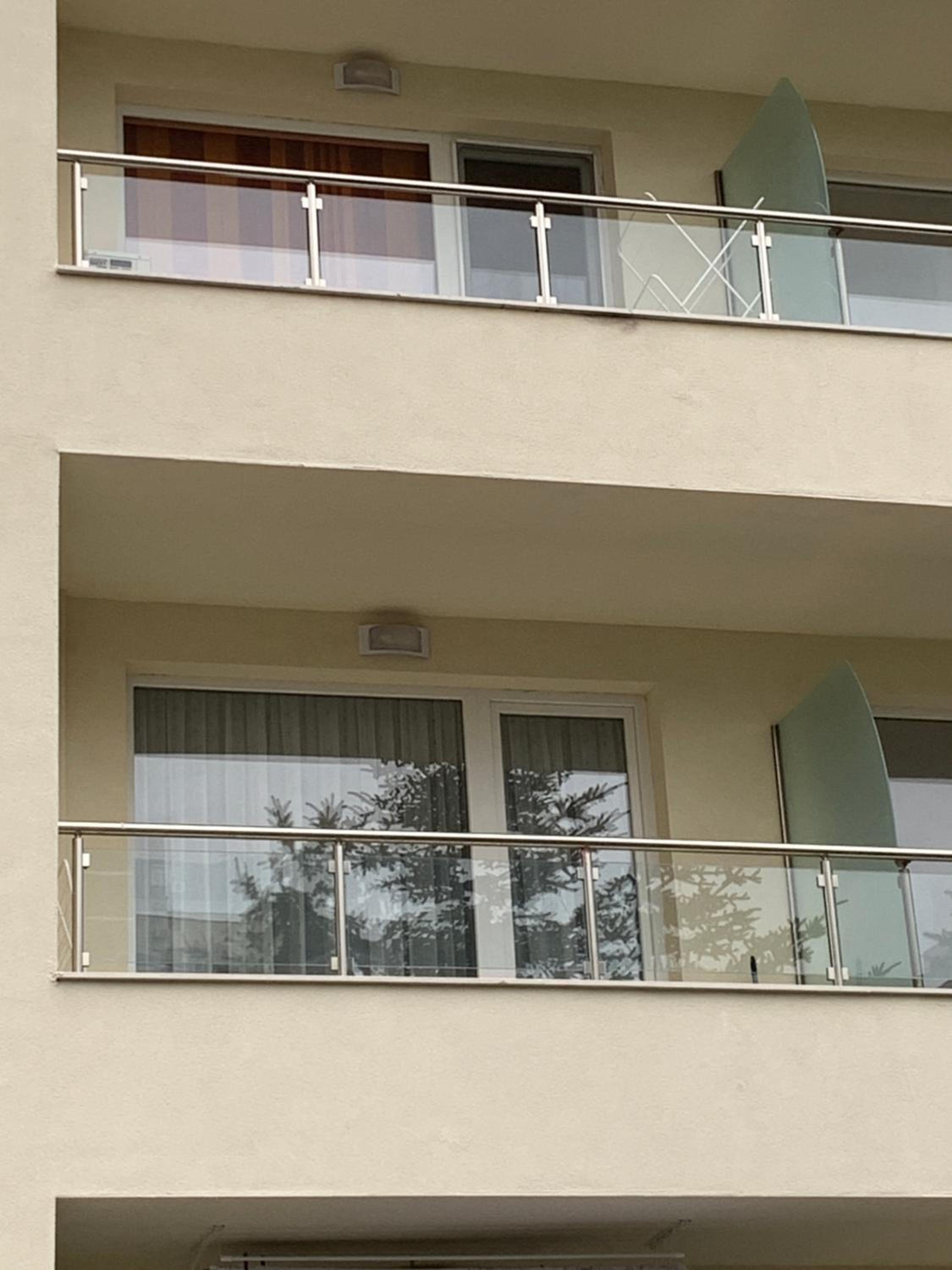 One-Bedroom Apartment - Photo 3