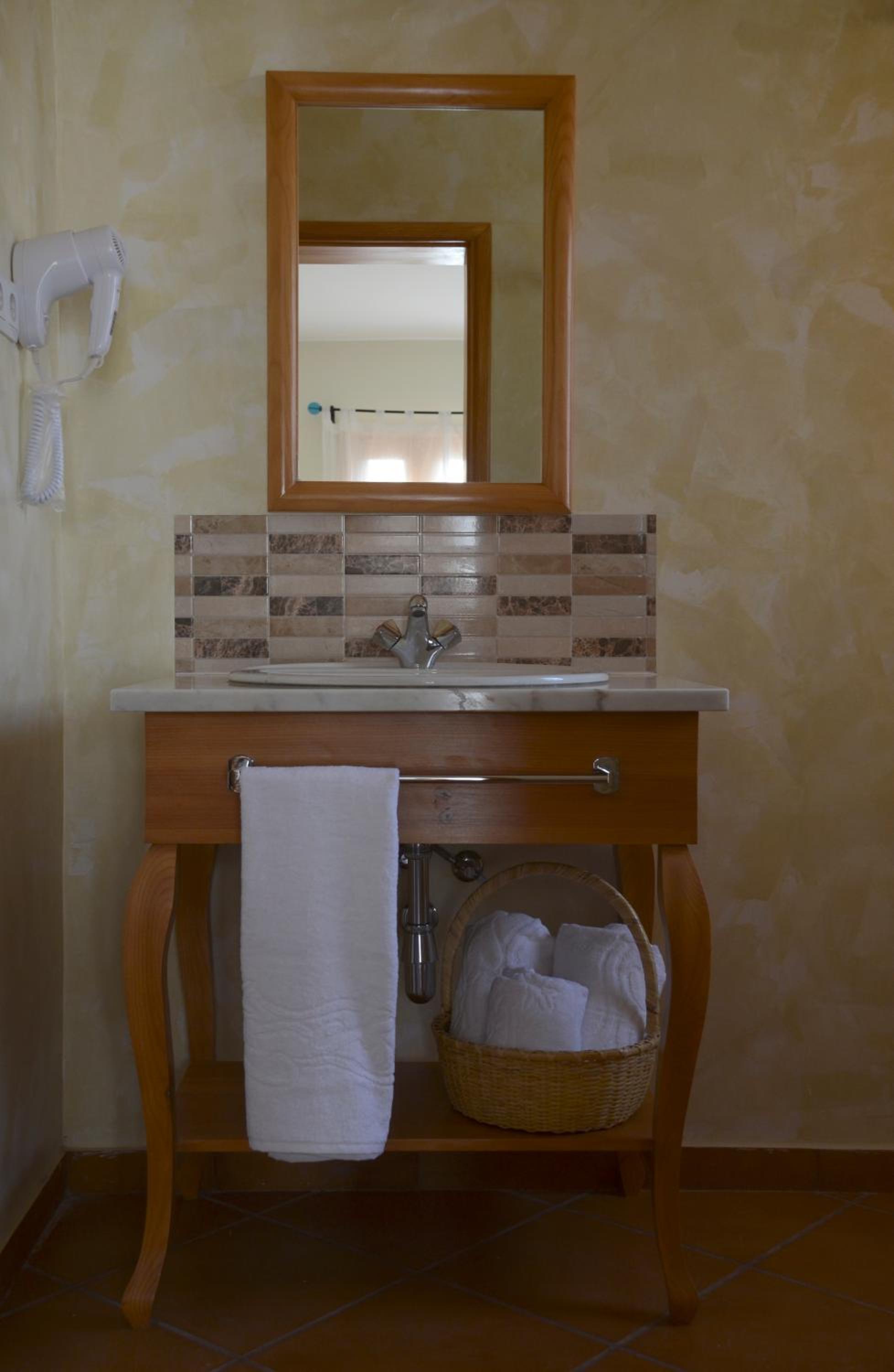 Double or Twin Room photo 3