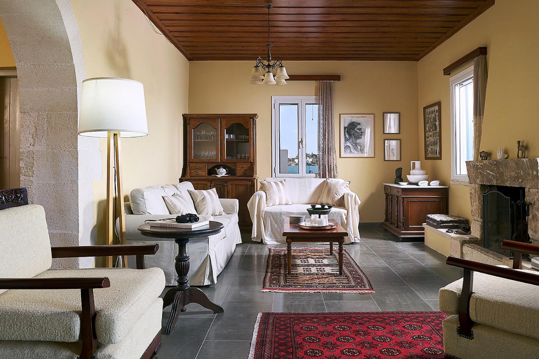 Three-Bedroom Villa photo 1