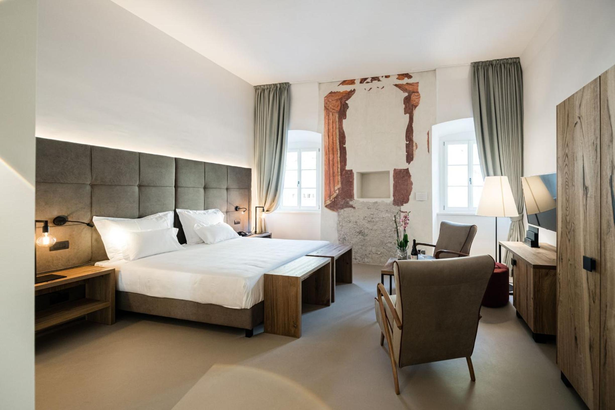 Deluxe Double or Twin Room - Photo 1
