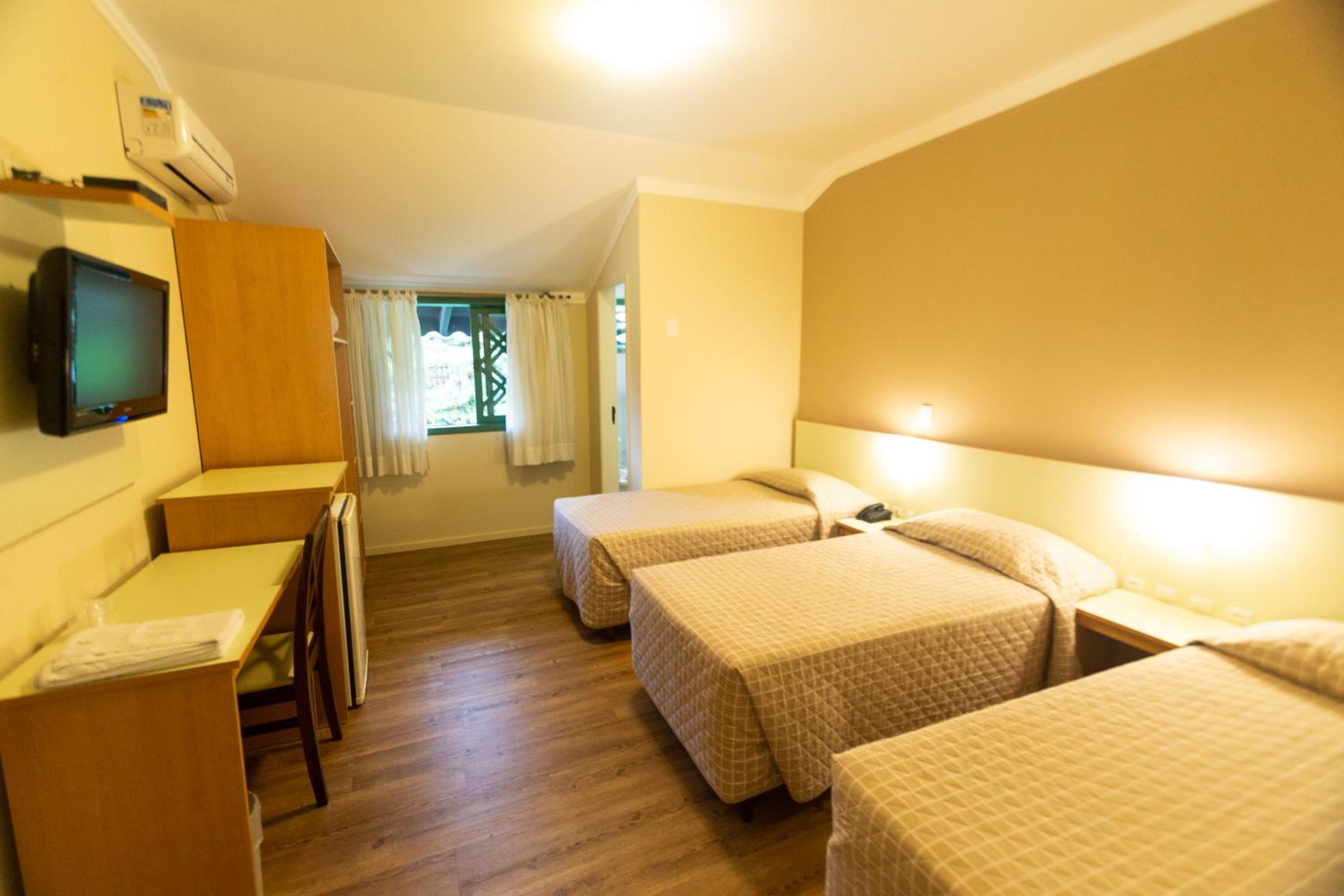 Luxury Triple Room photo 2