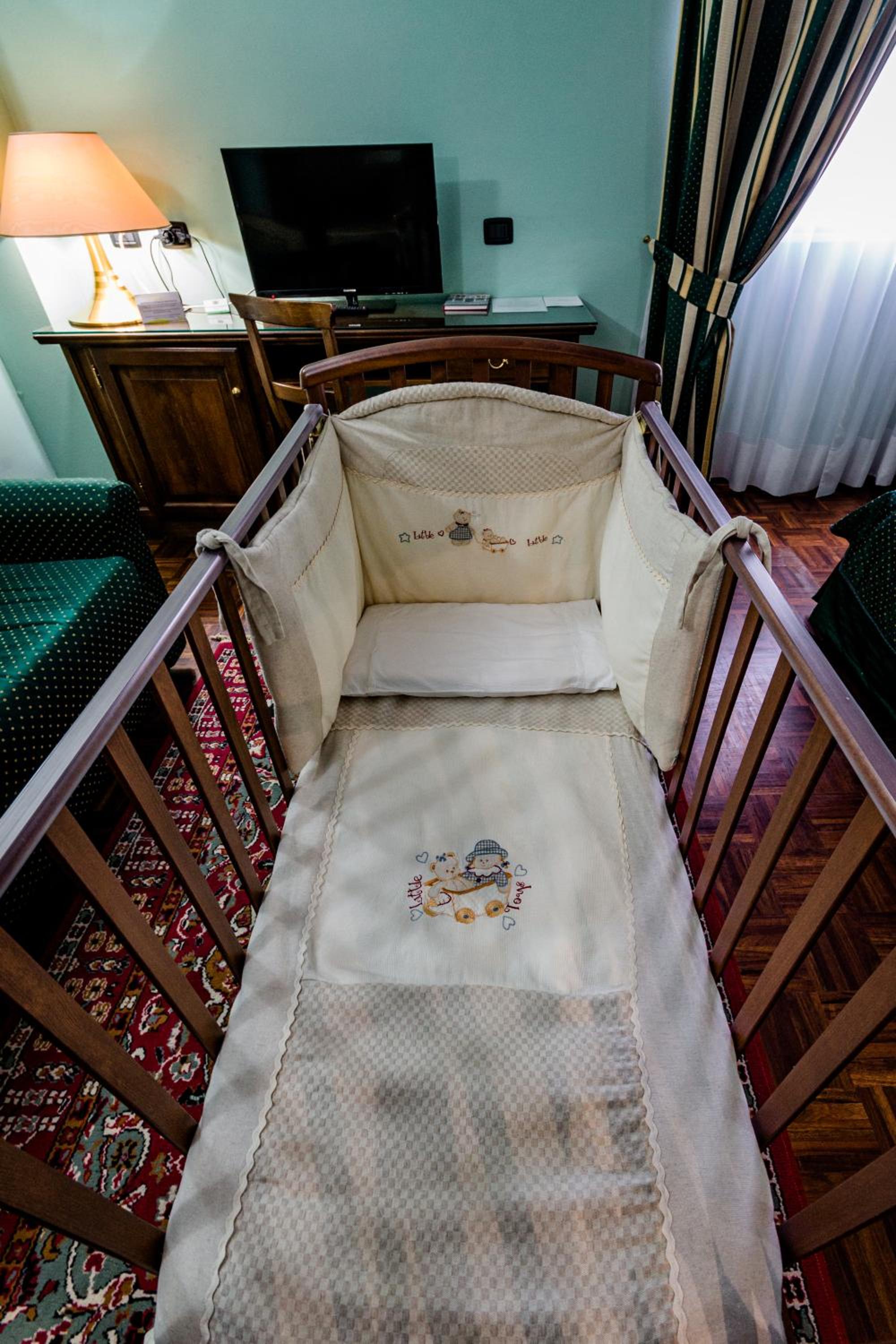 Standard Double Room - Photo 4