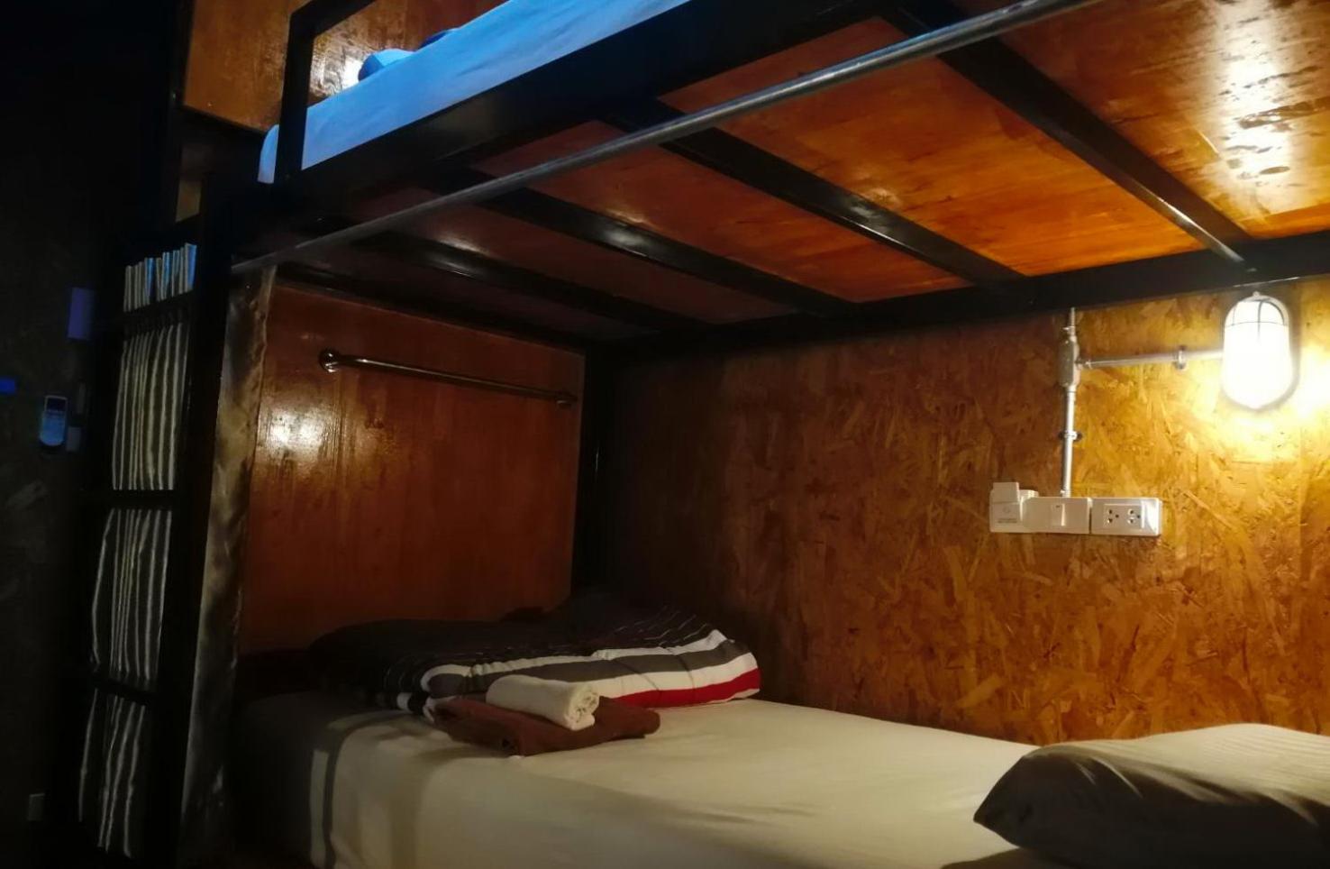 Bunk Bed in Mixed Dormitory Room photo 1