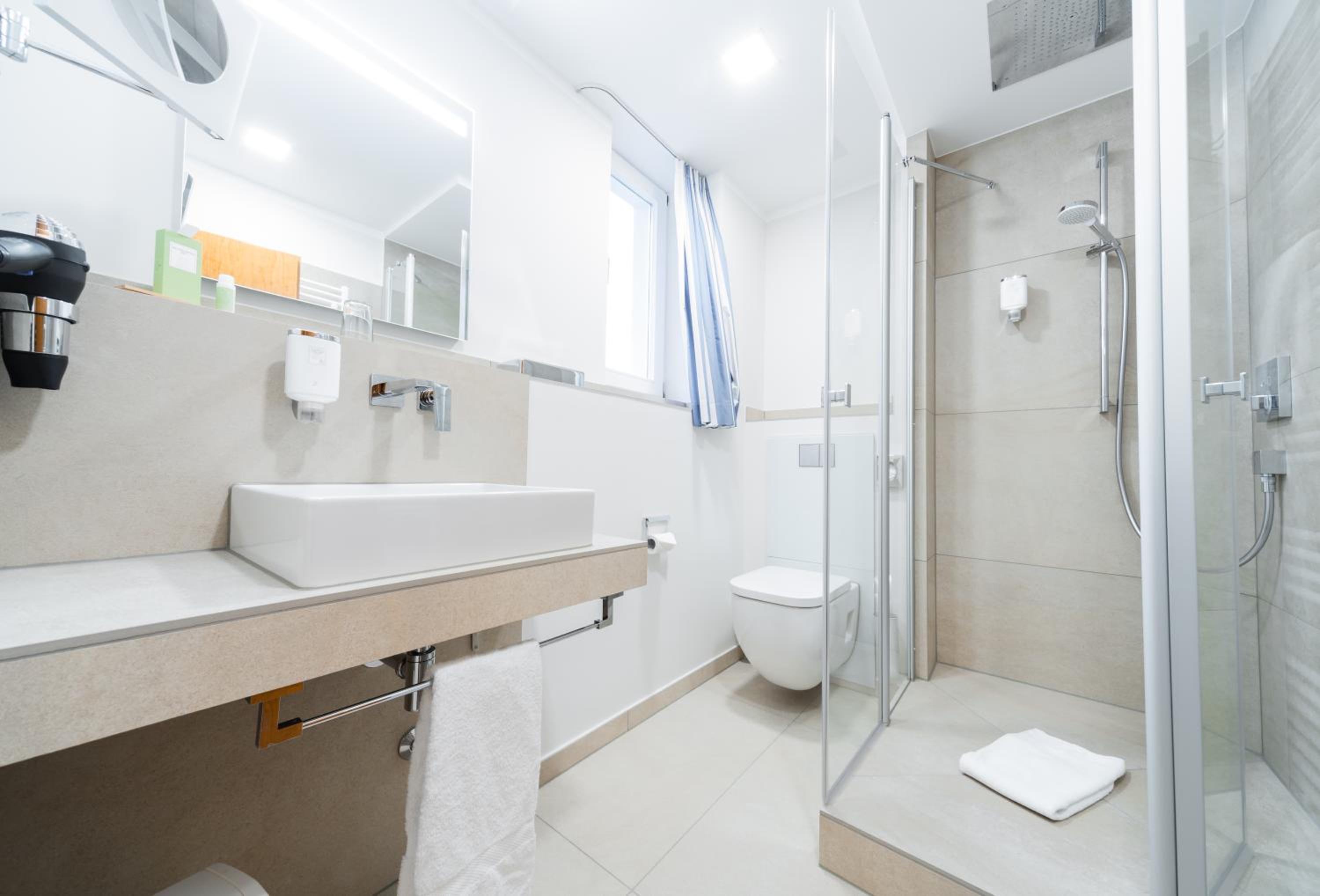 Single Room photo 2