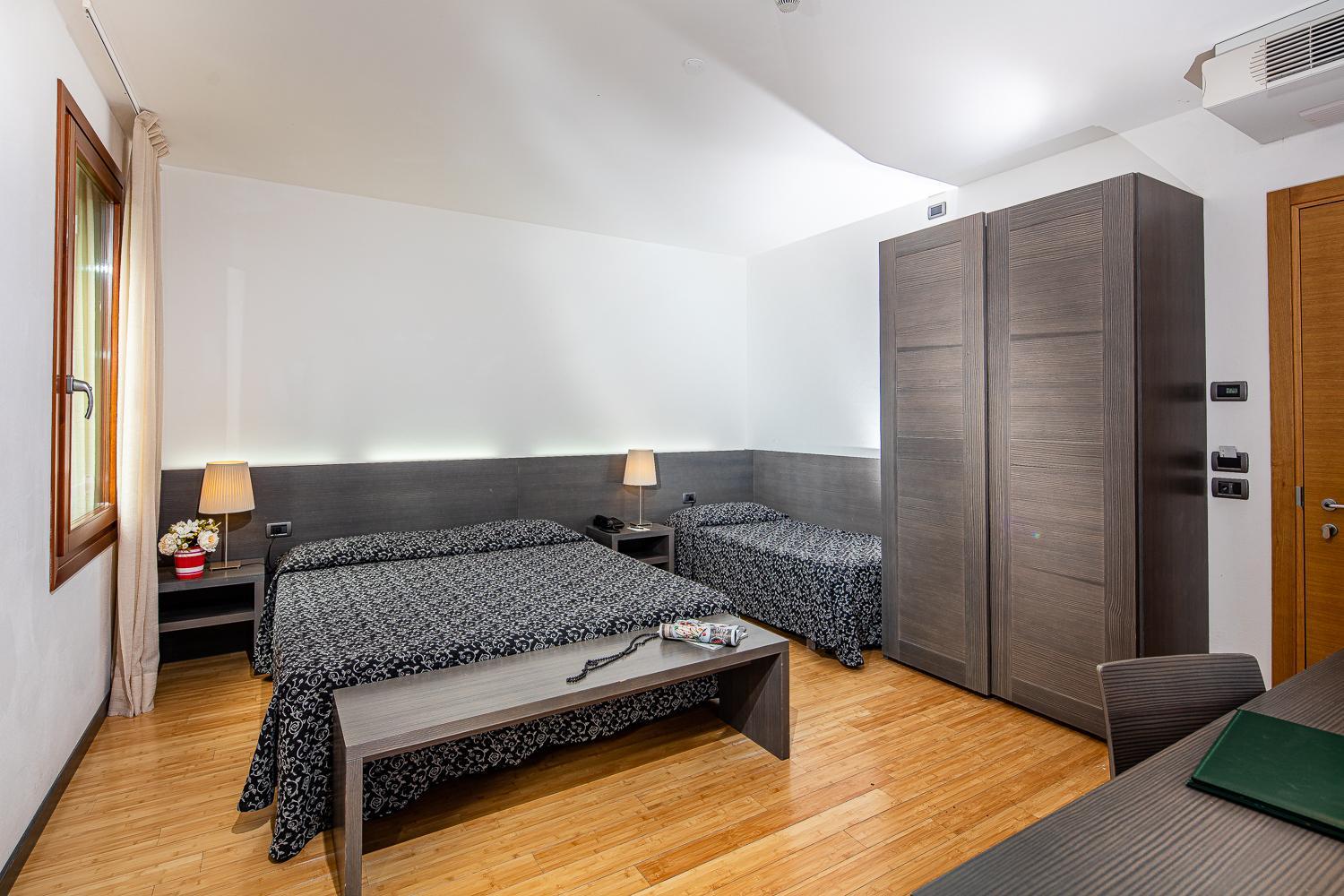 Economy Triple Room