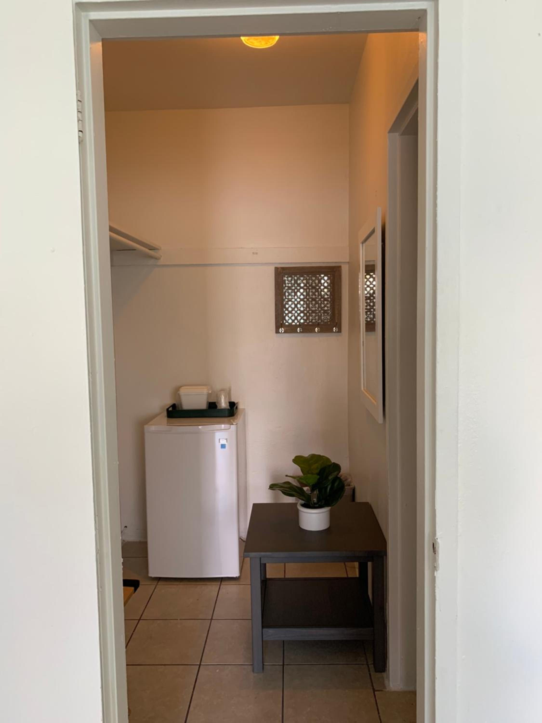King Room with Balcony - Photo 2