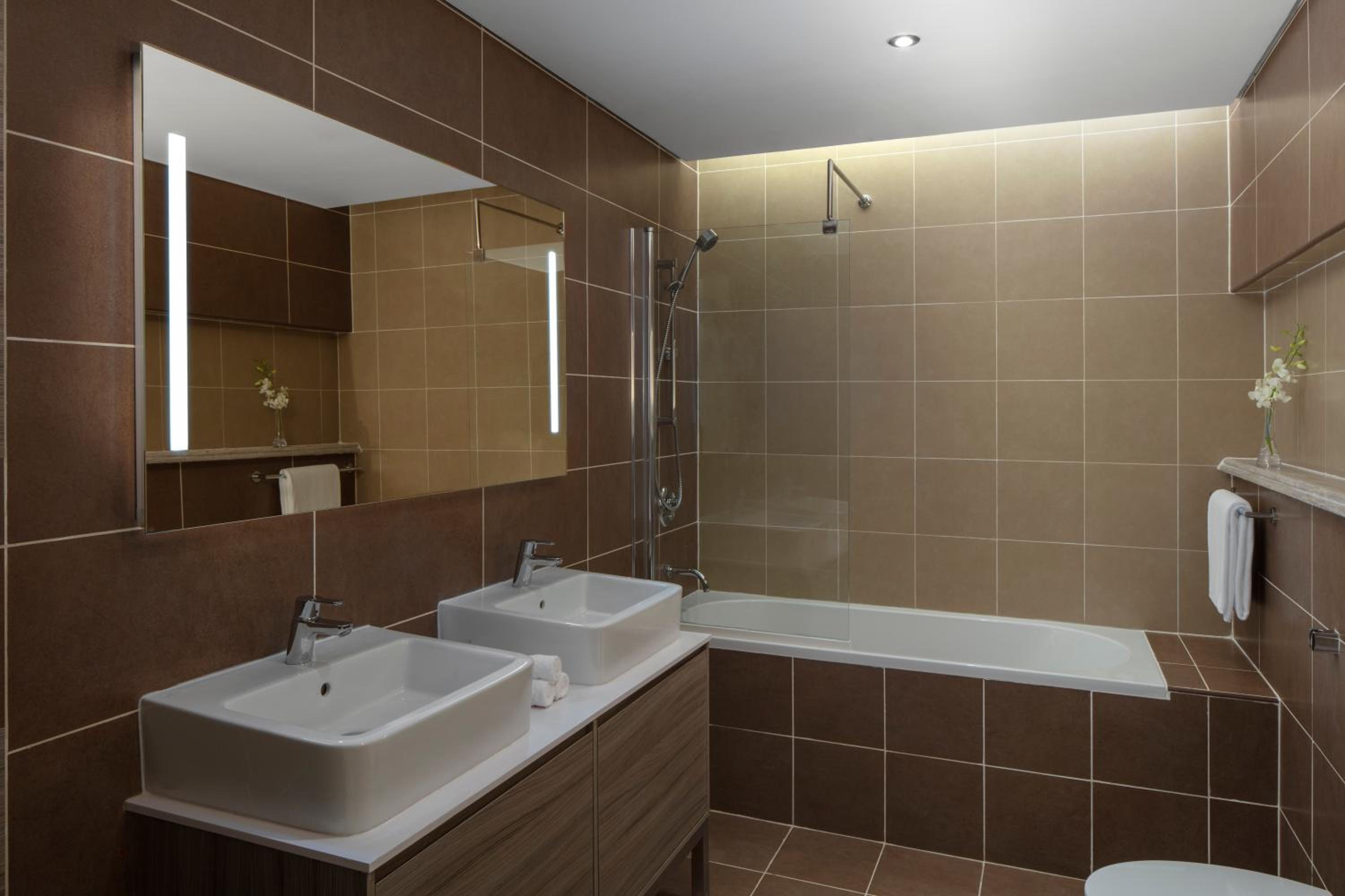 1 Bedroom Apartment - Photo 6