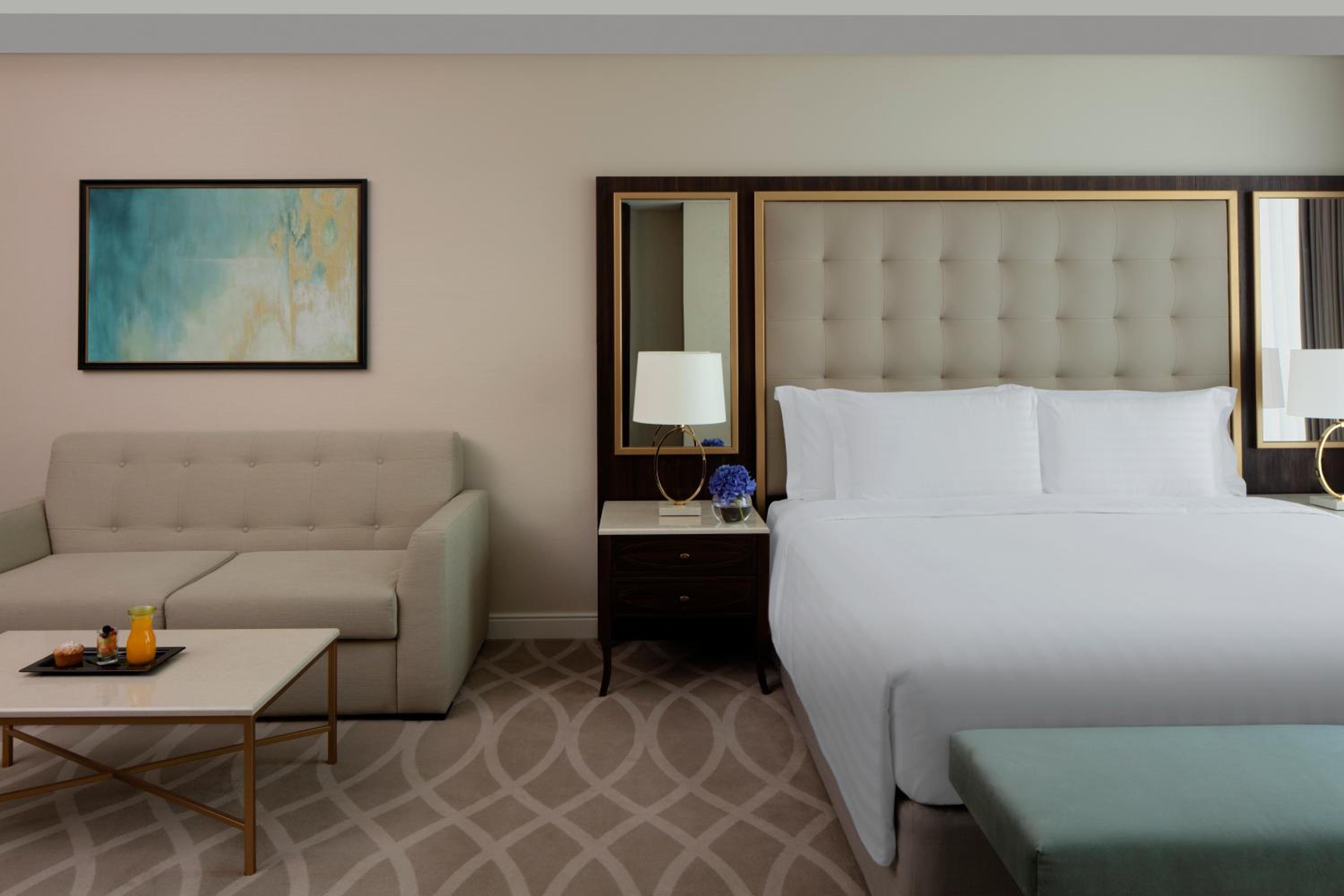 Junior Suite 1 King - Photo 3
