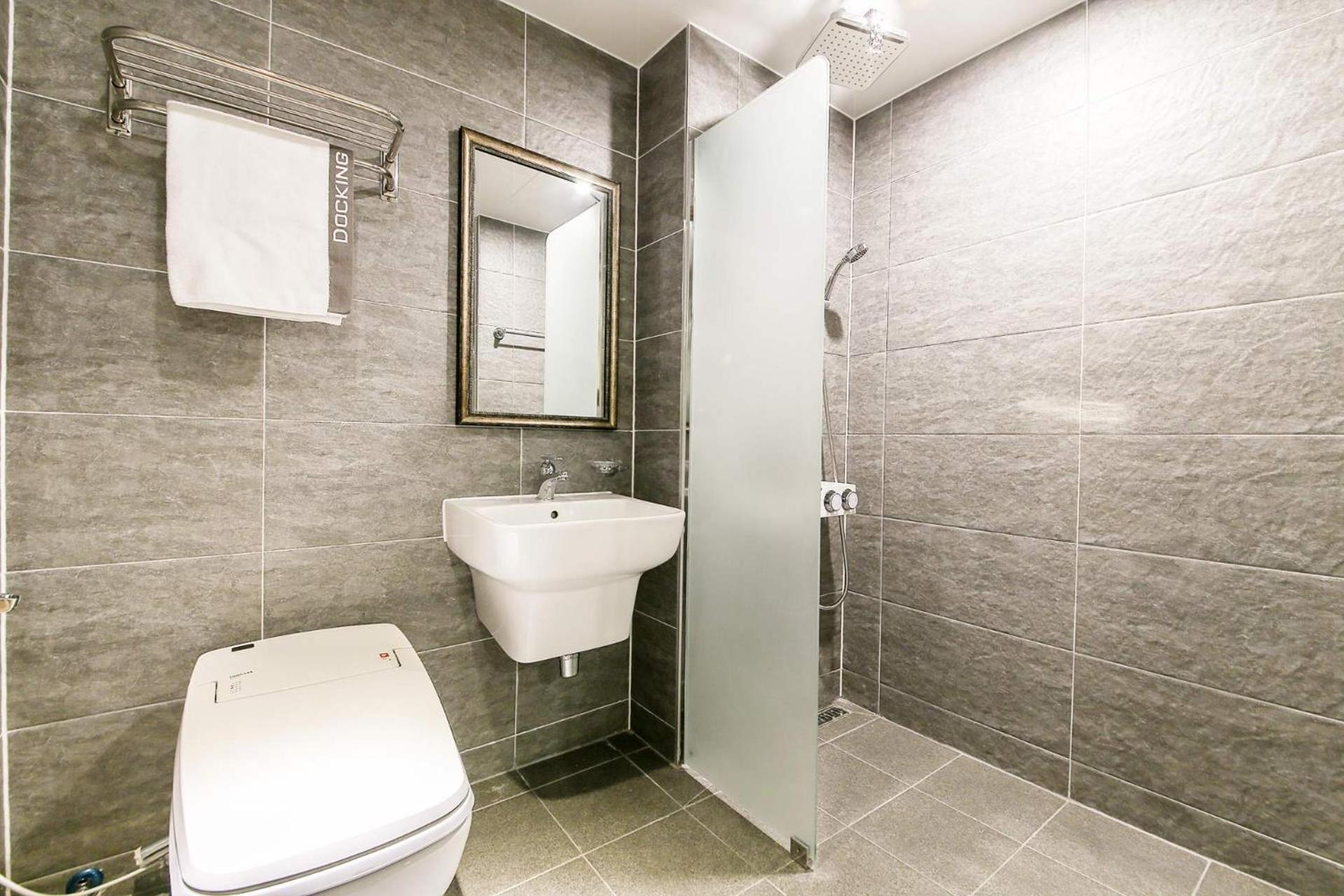 Standard Double Room - Photo 2