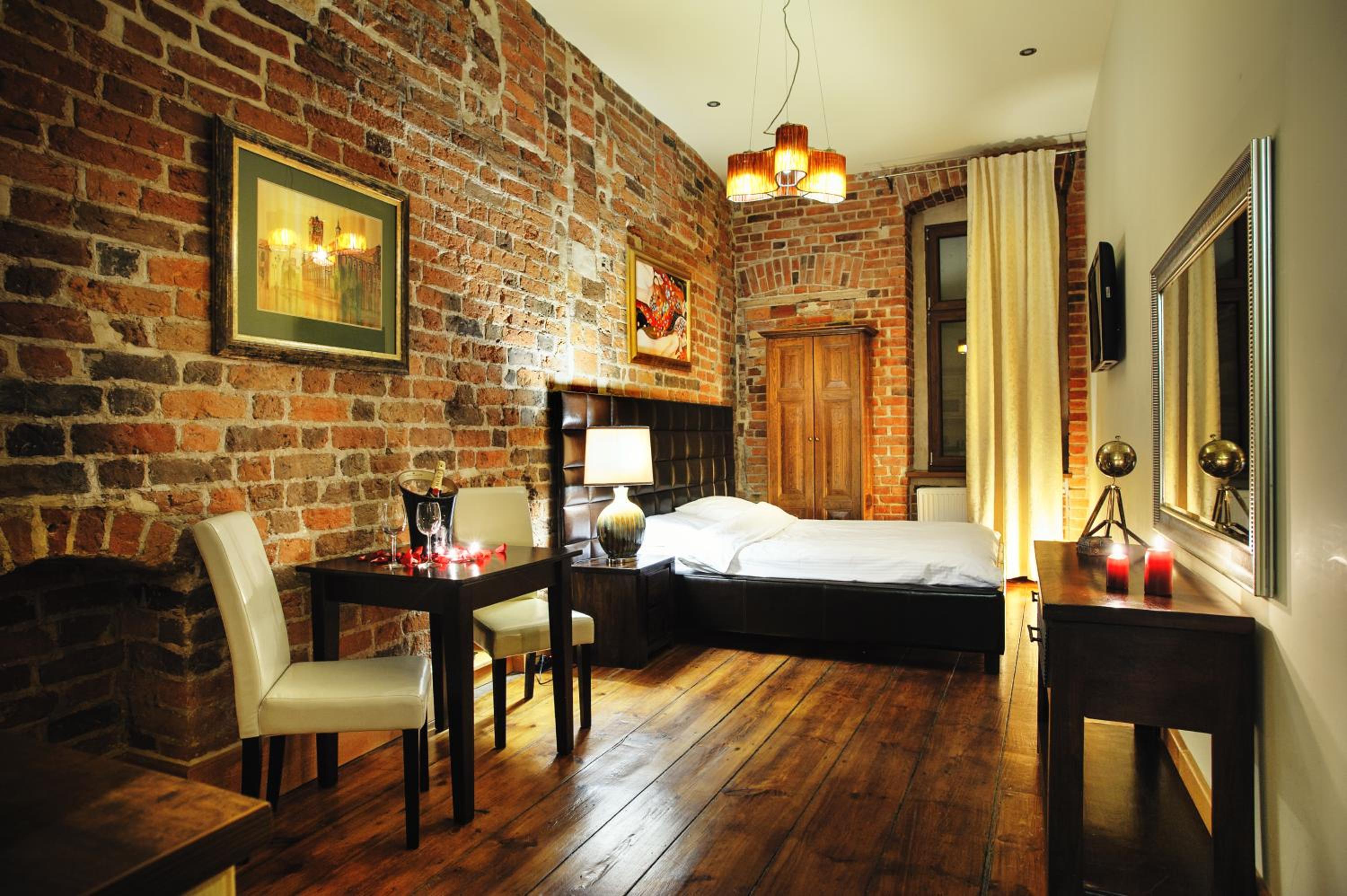 Deluxe Apartment