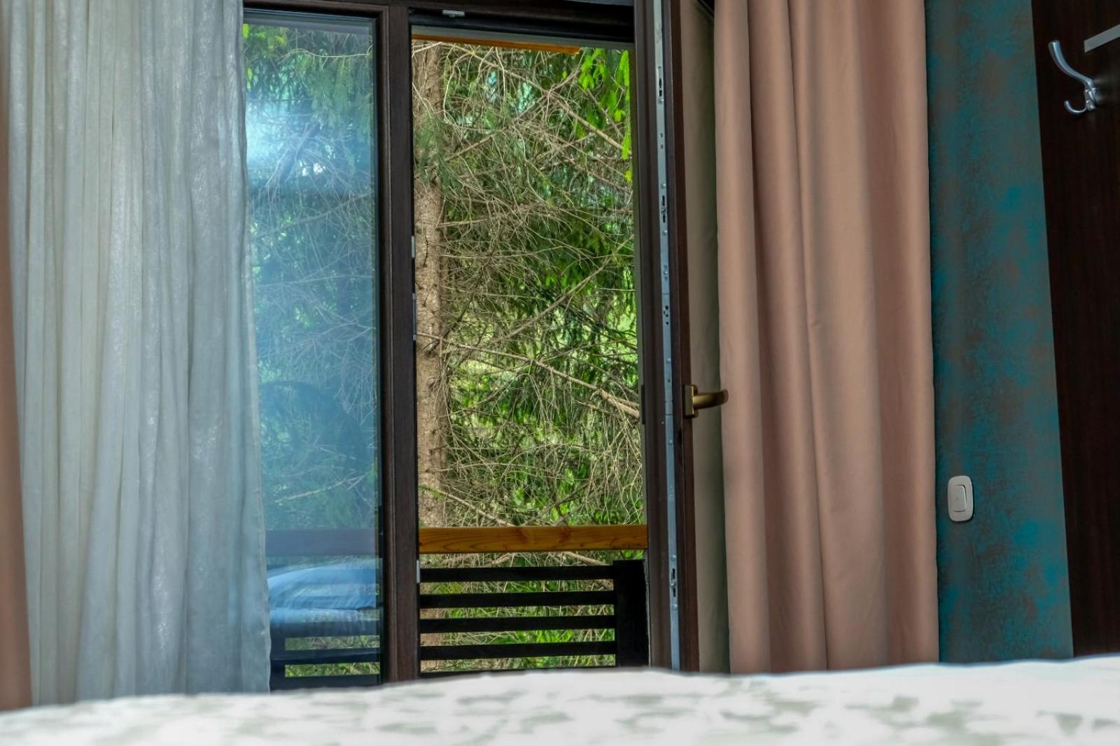 Double Room with Private Bathroom photo 2