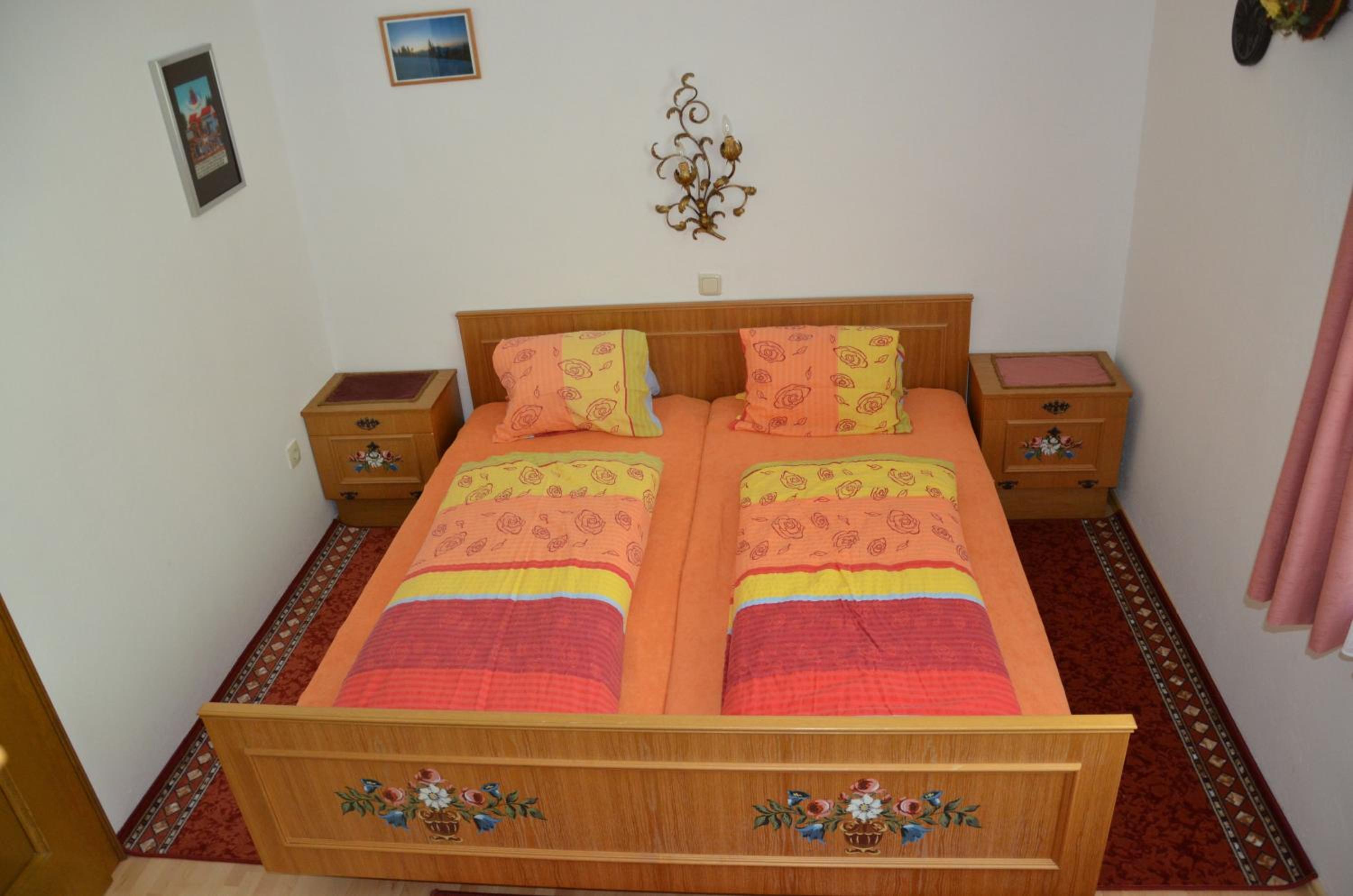 Chalet (8 Adults) photo 1