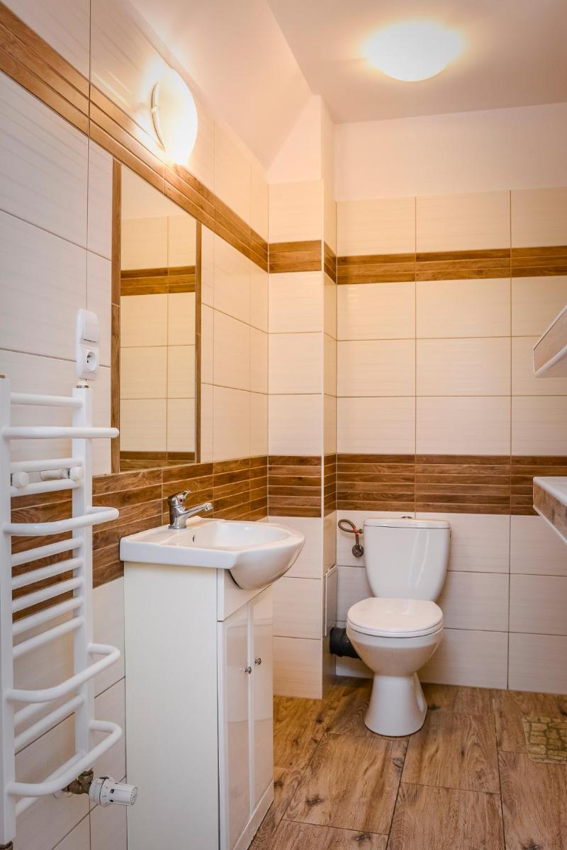 Double Room - Photo 10