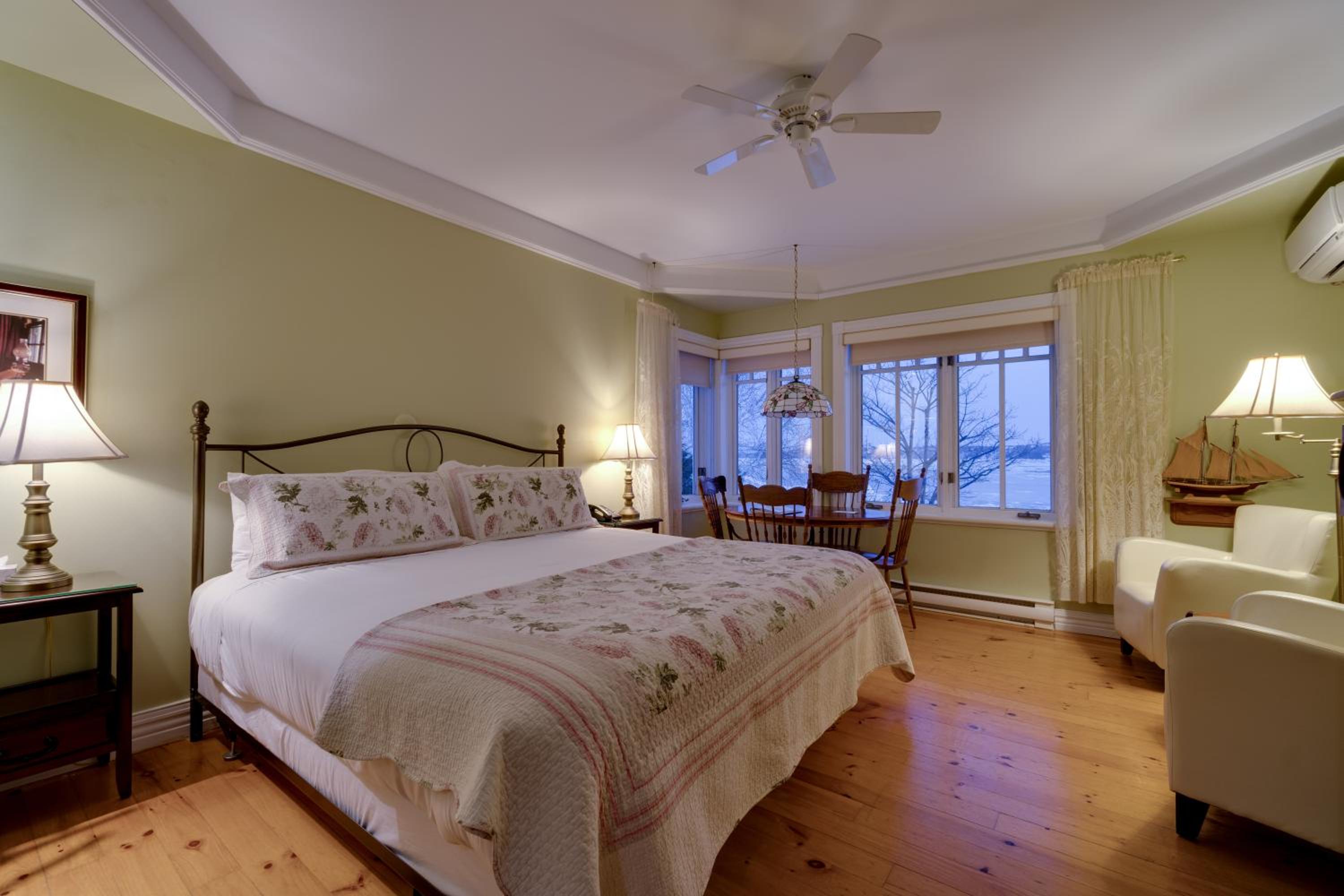 Superior Queen Room