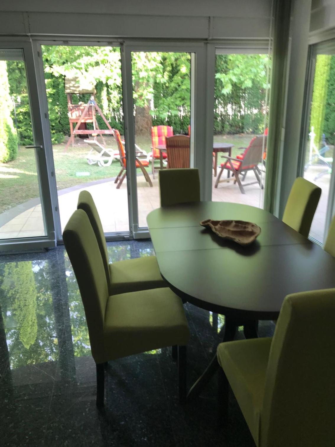 Villa photo 1