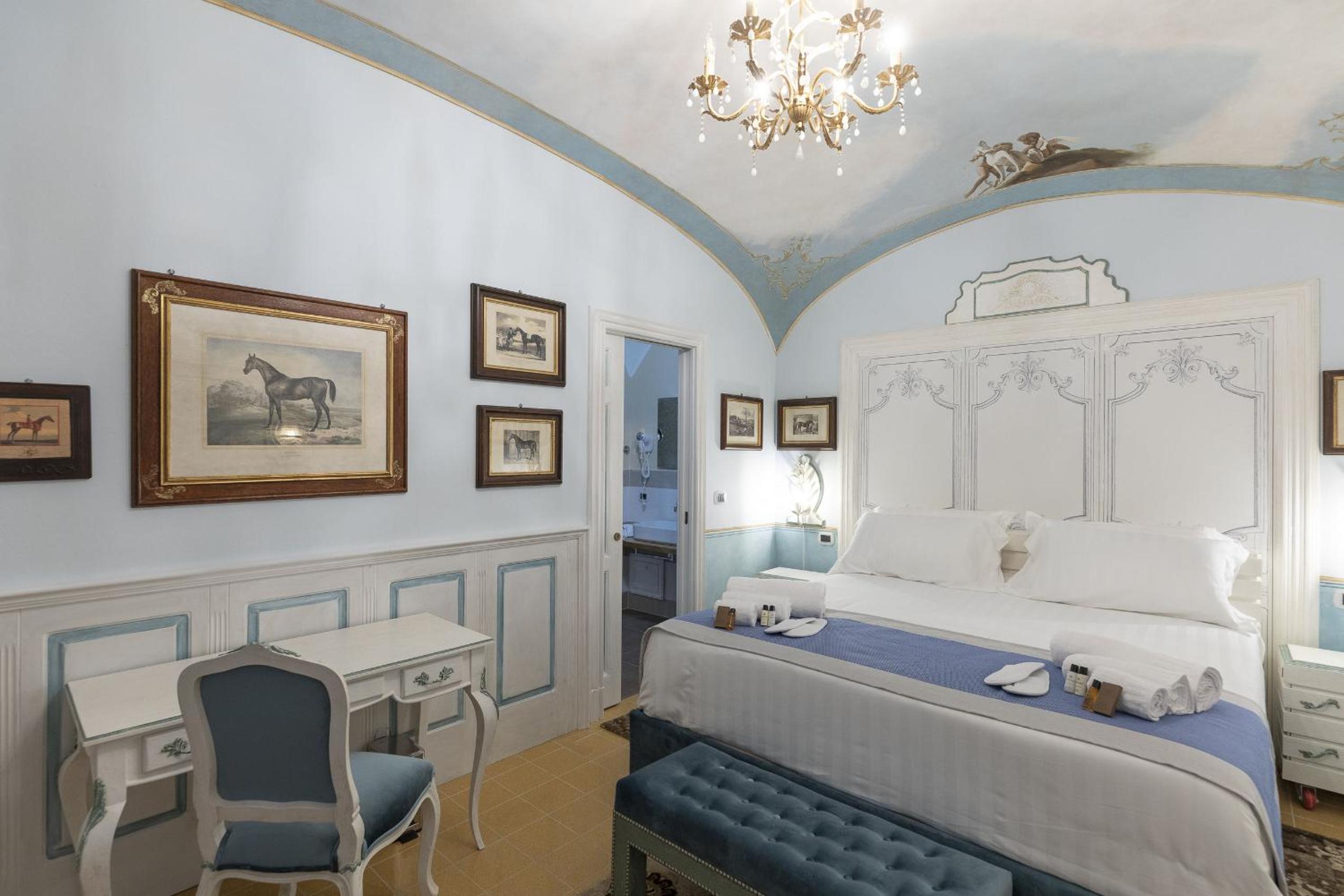 Double Room - Photo 4