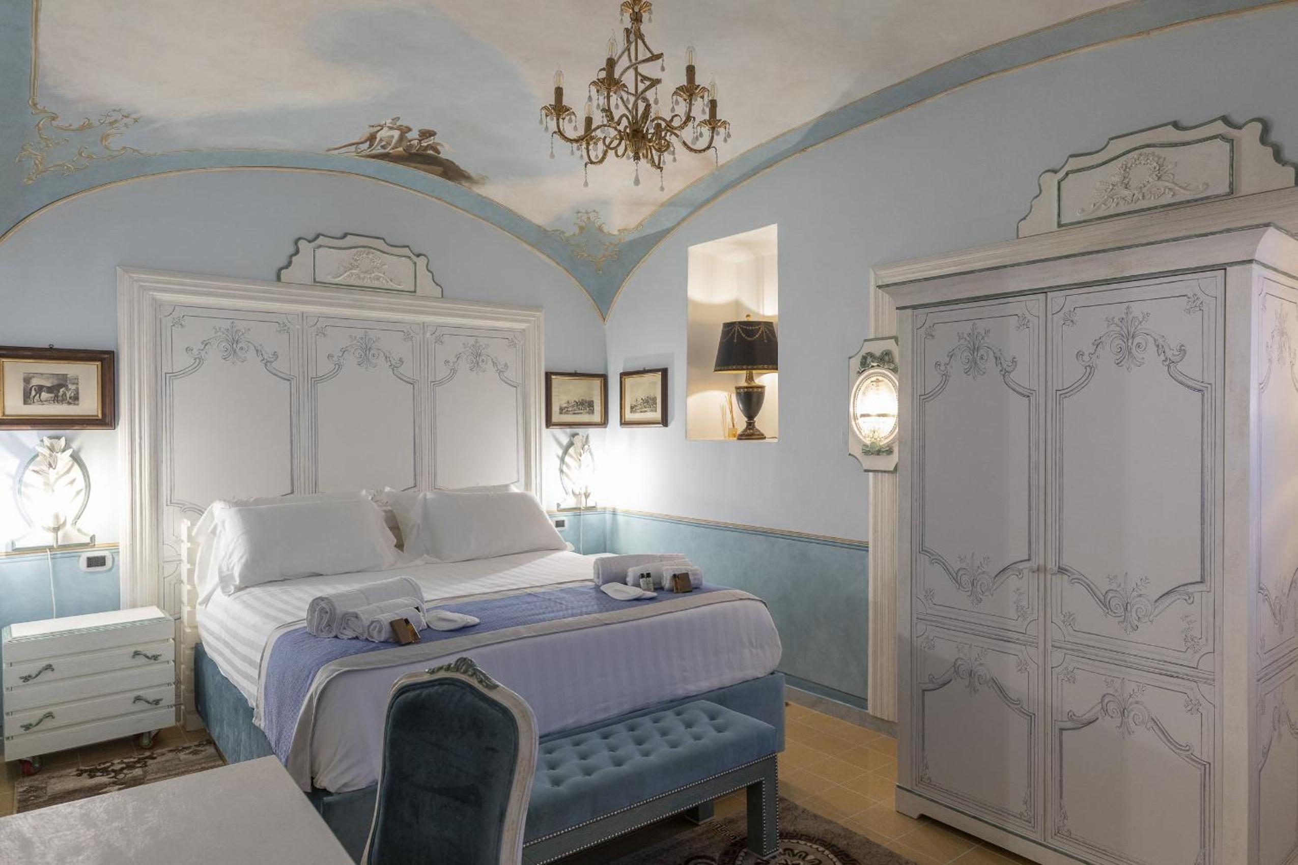 Double Room - Photo 3